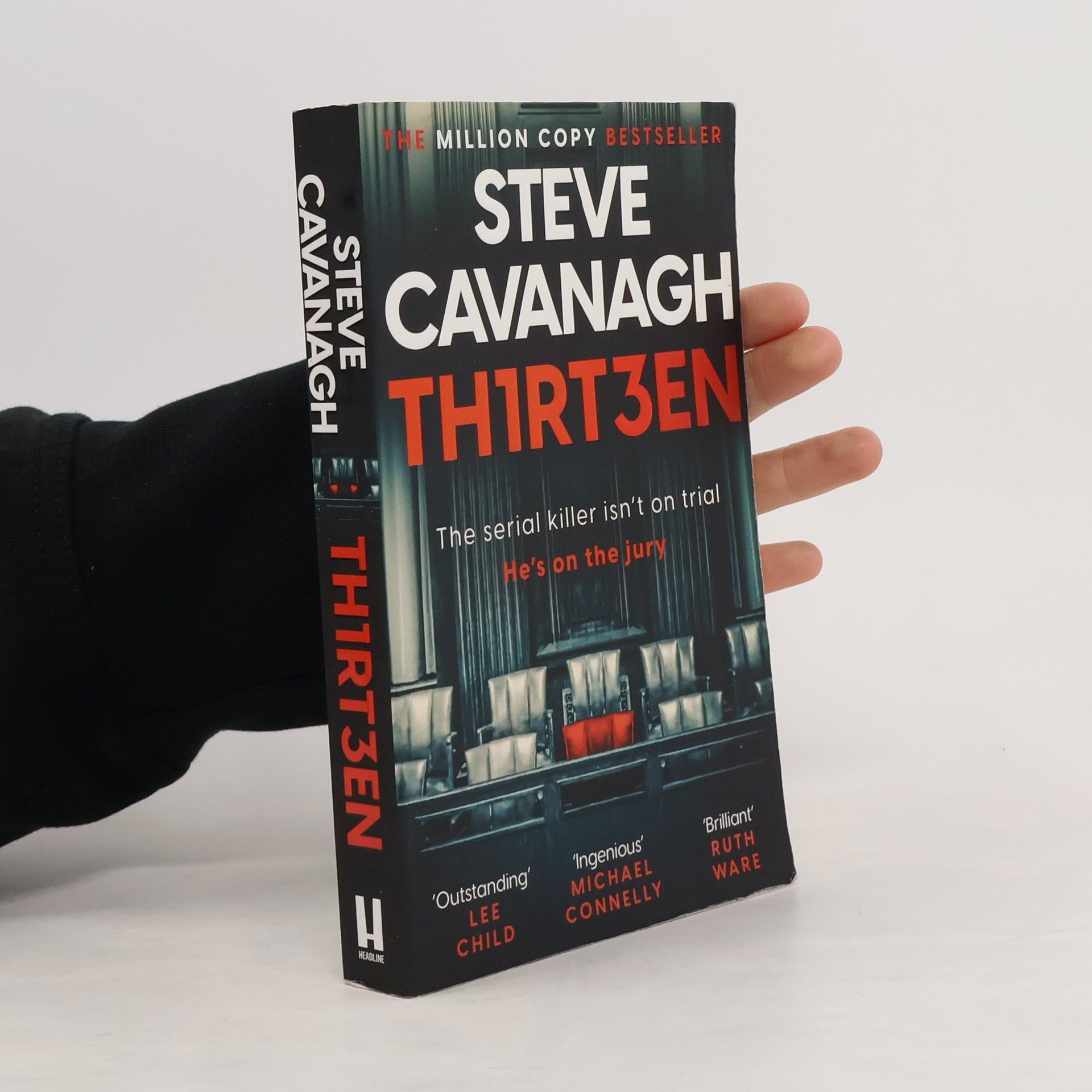 Steve Cavanagh Thirteen