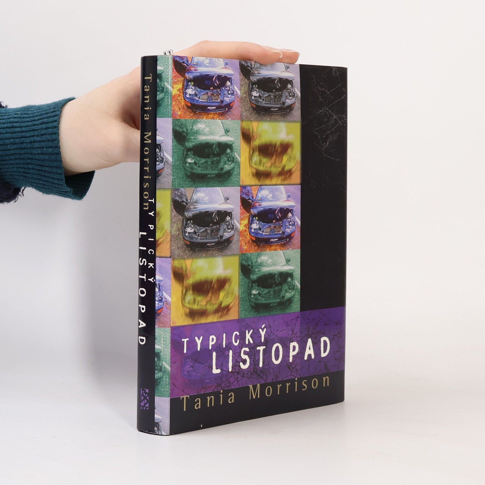 Tania Morrison Typický listopad