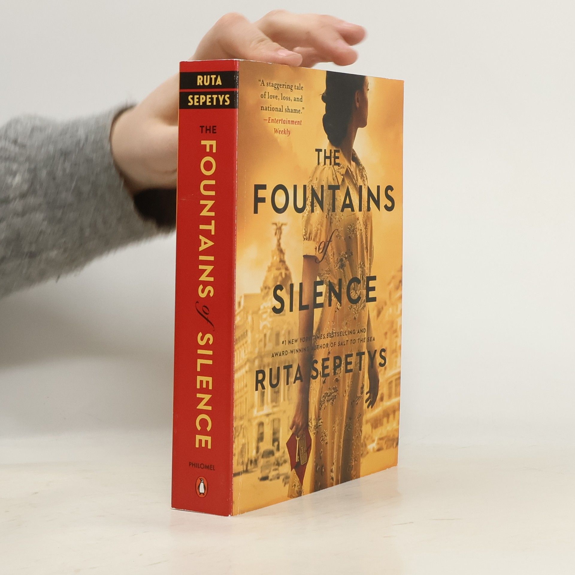 Ruta Sepetysová The Fountains of Silence