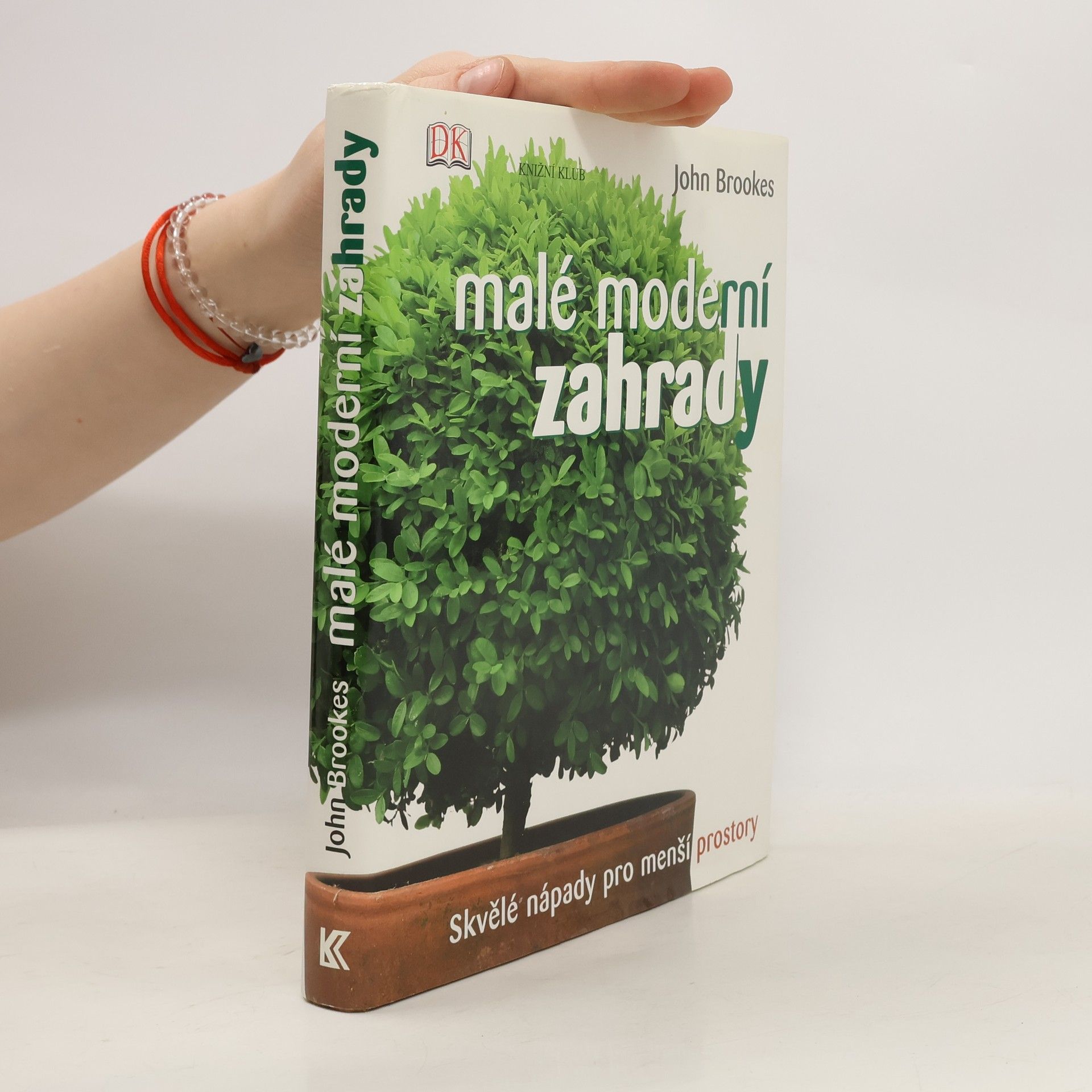 John Brookes Malé moderní zahrady