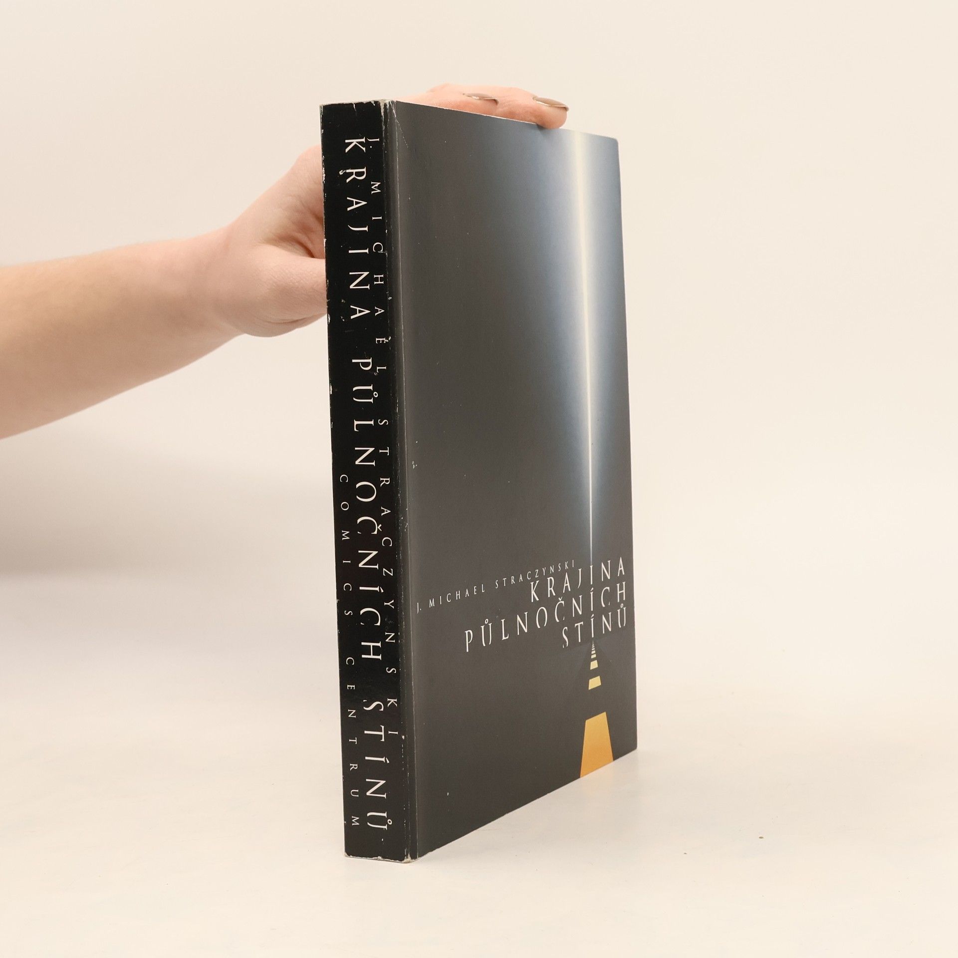 J. Michael Straczynski Krajina půlnočních stínů