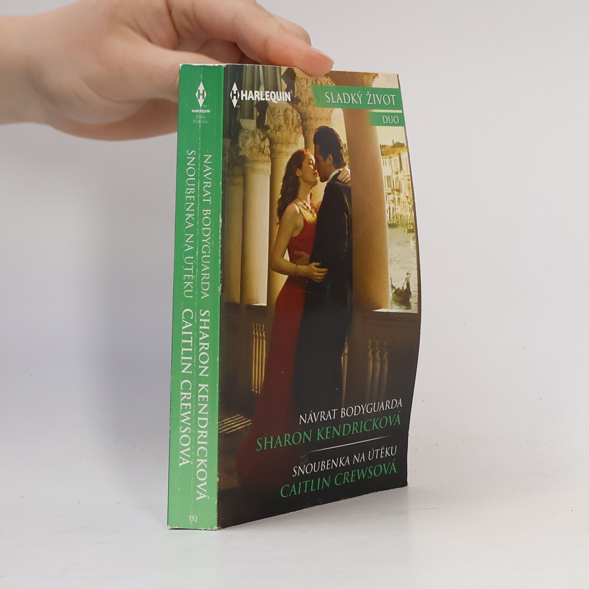 Sharon Kendrick Návrat bodyguarda / Snoubenka na útěku