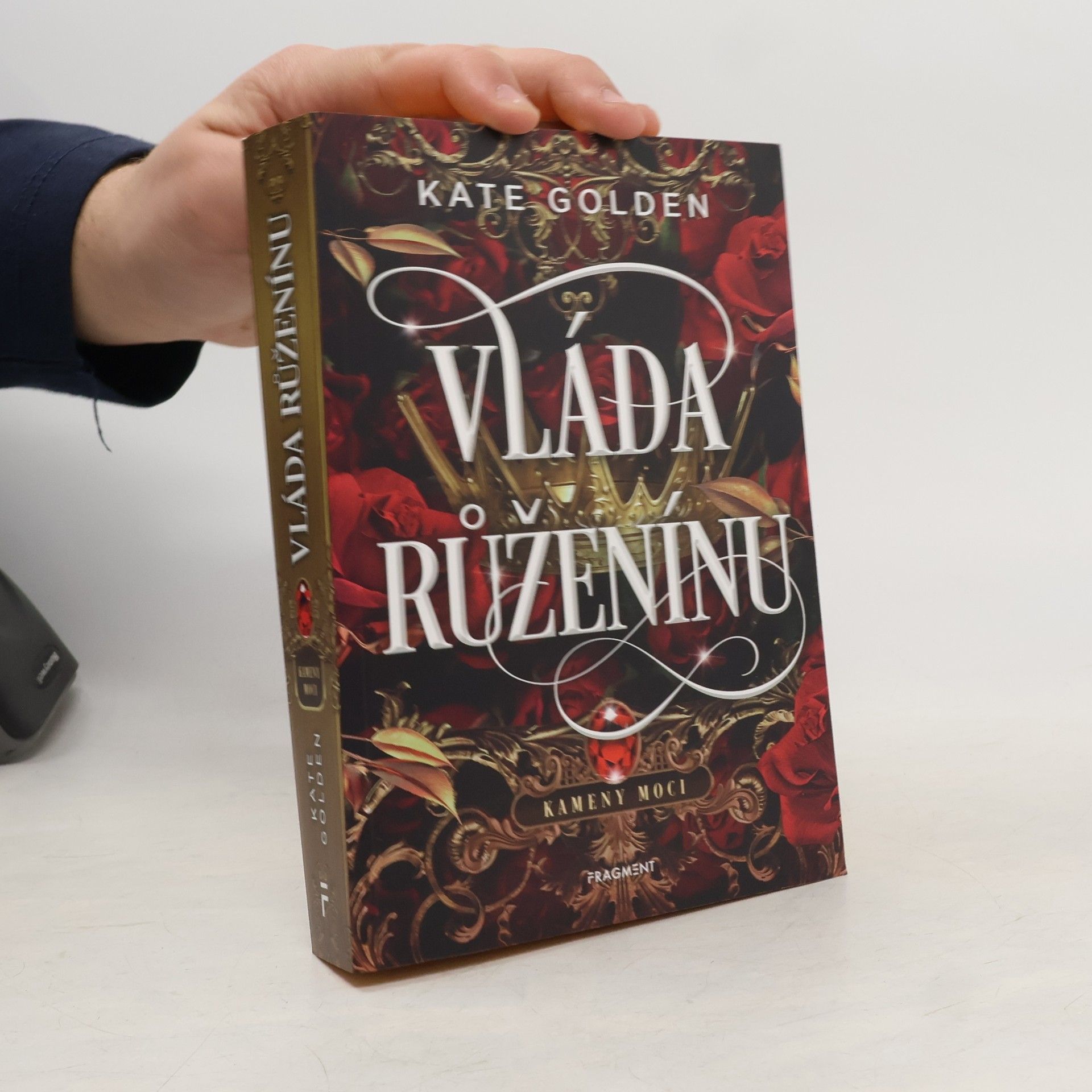 Kate Golden Vláda Růženínu