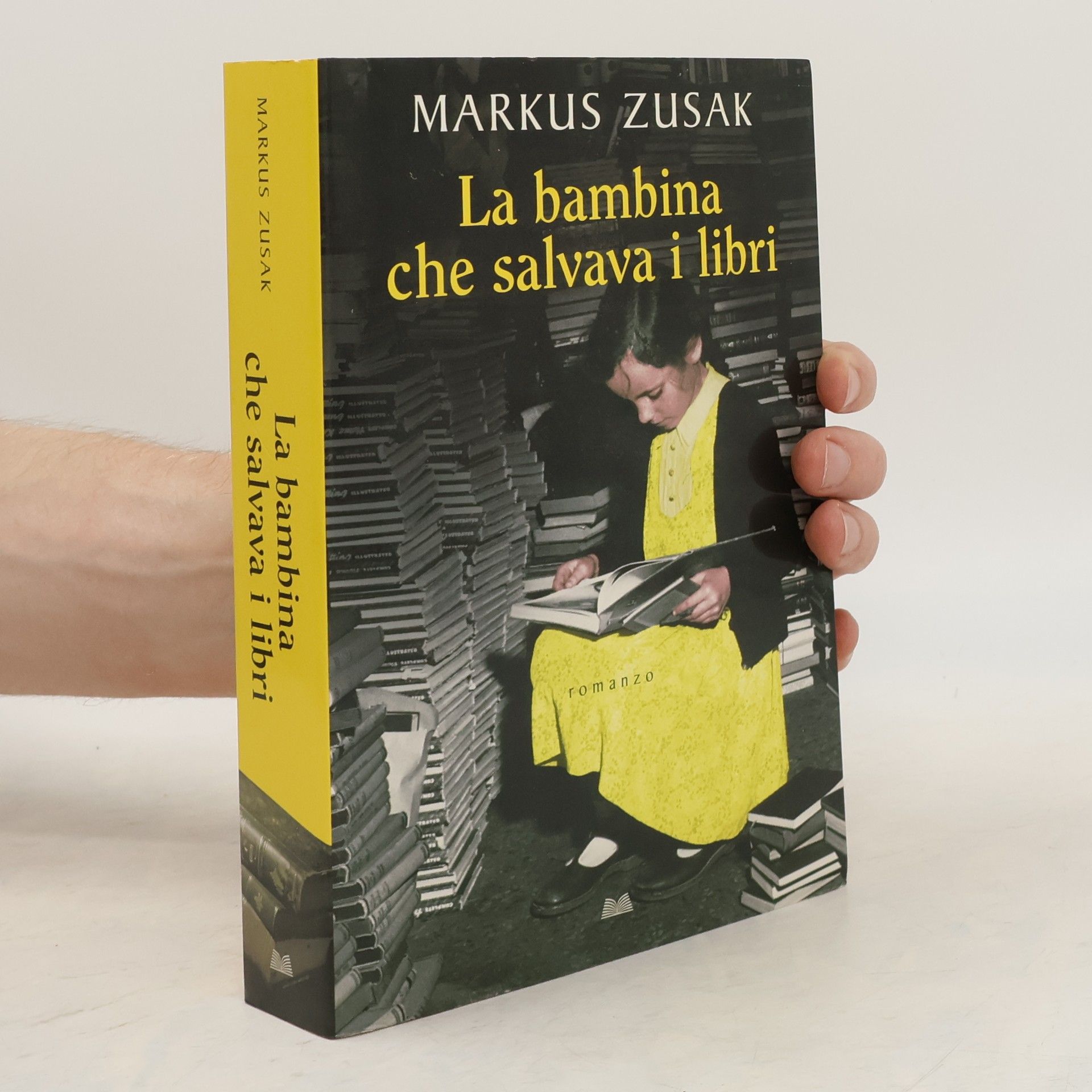 Markus Zusak La bambina che salvava i libri