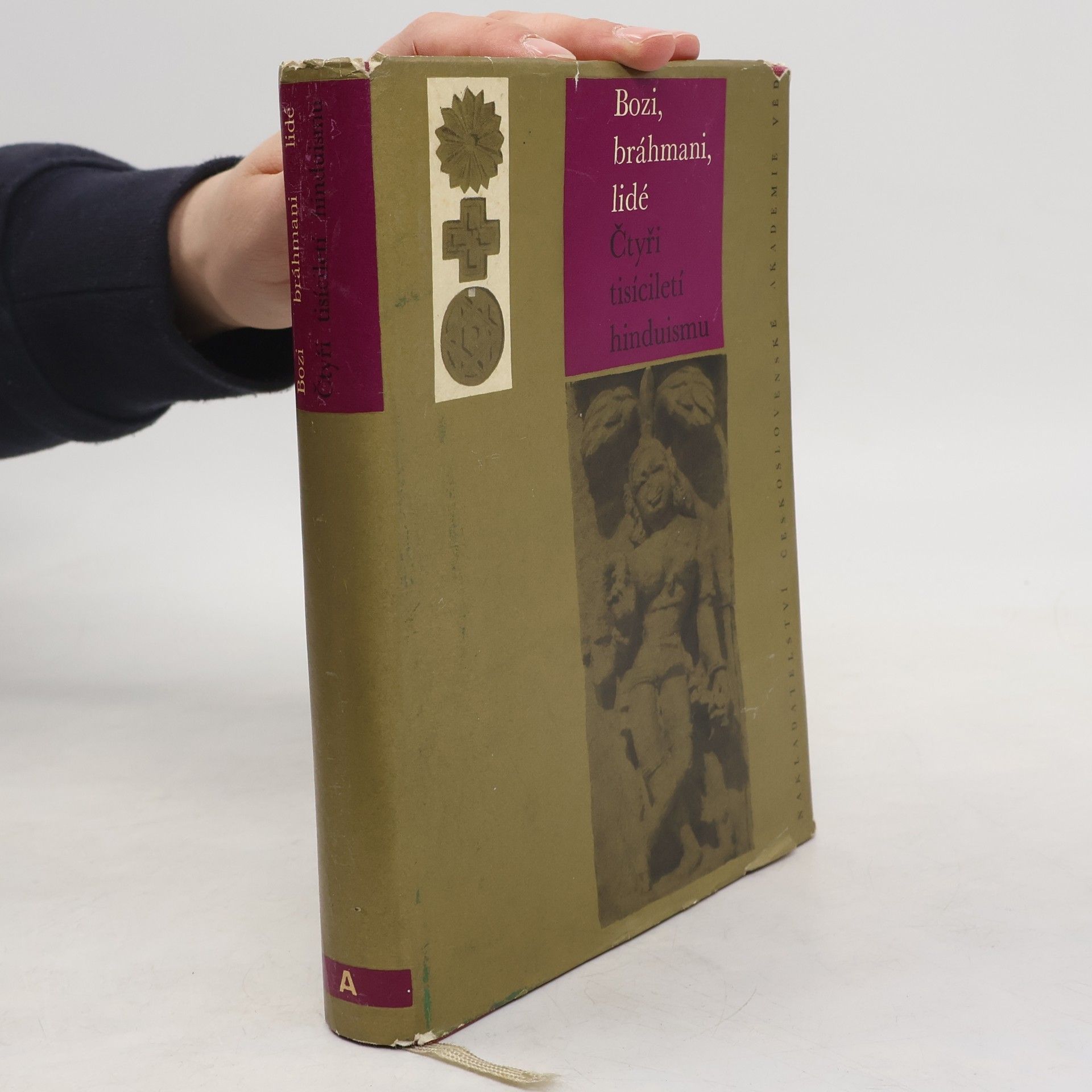 Dušan Zbavitel Bozi, bráhmani, lidé. Čtyři tisíciletí hinduismu
