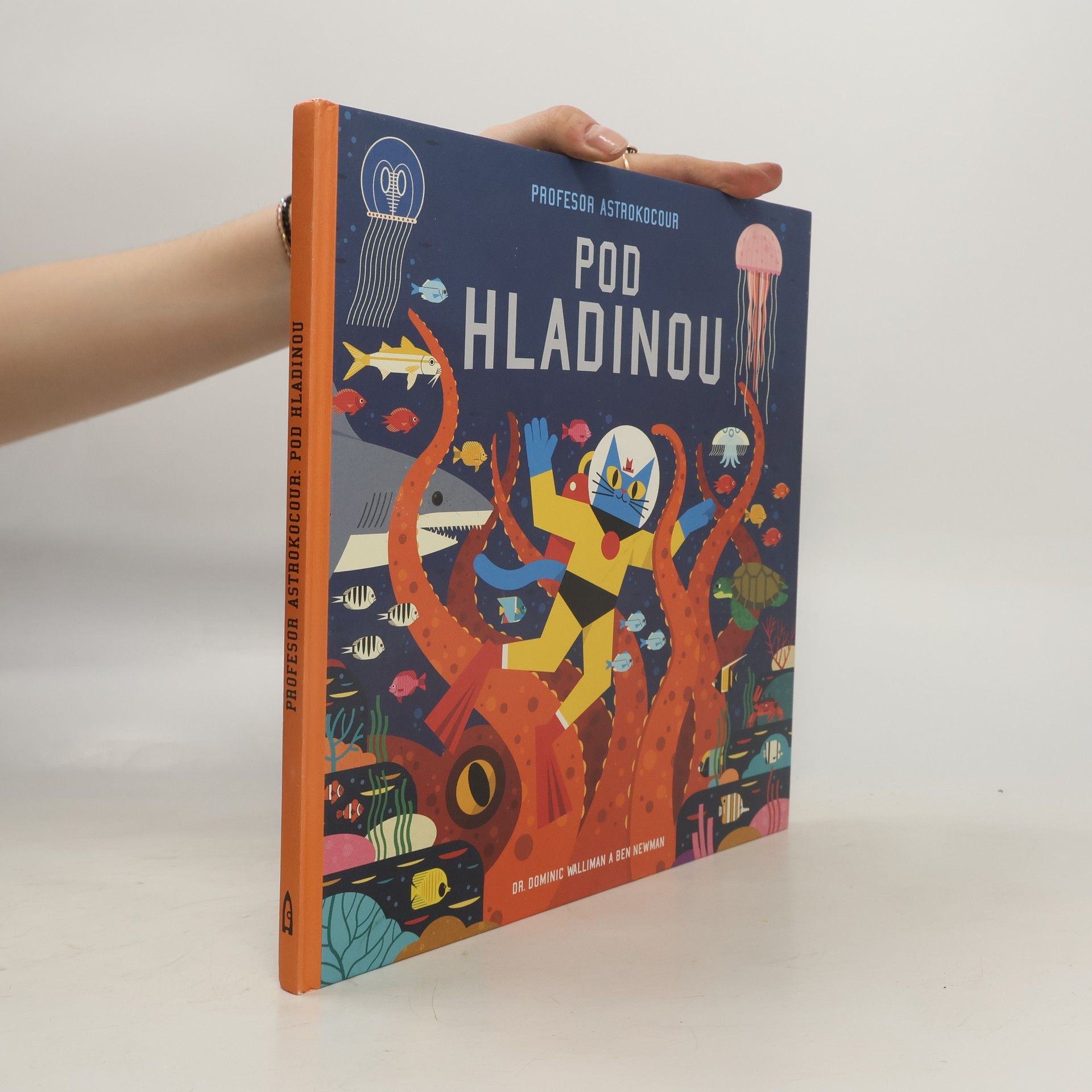 Dominic Walliman Pod hladinou