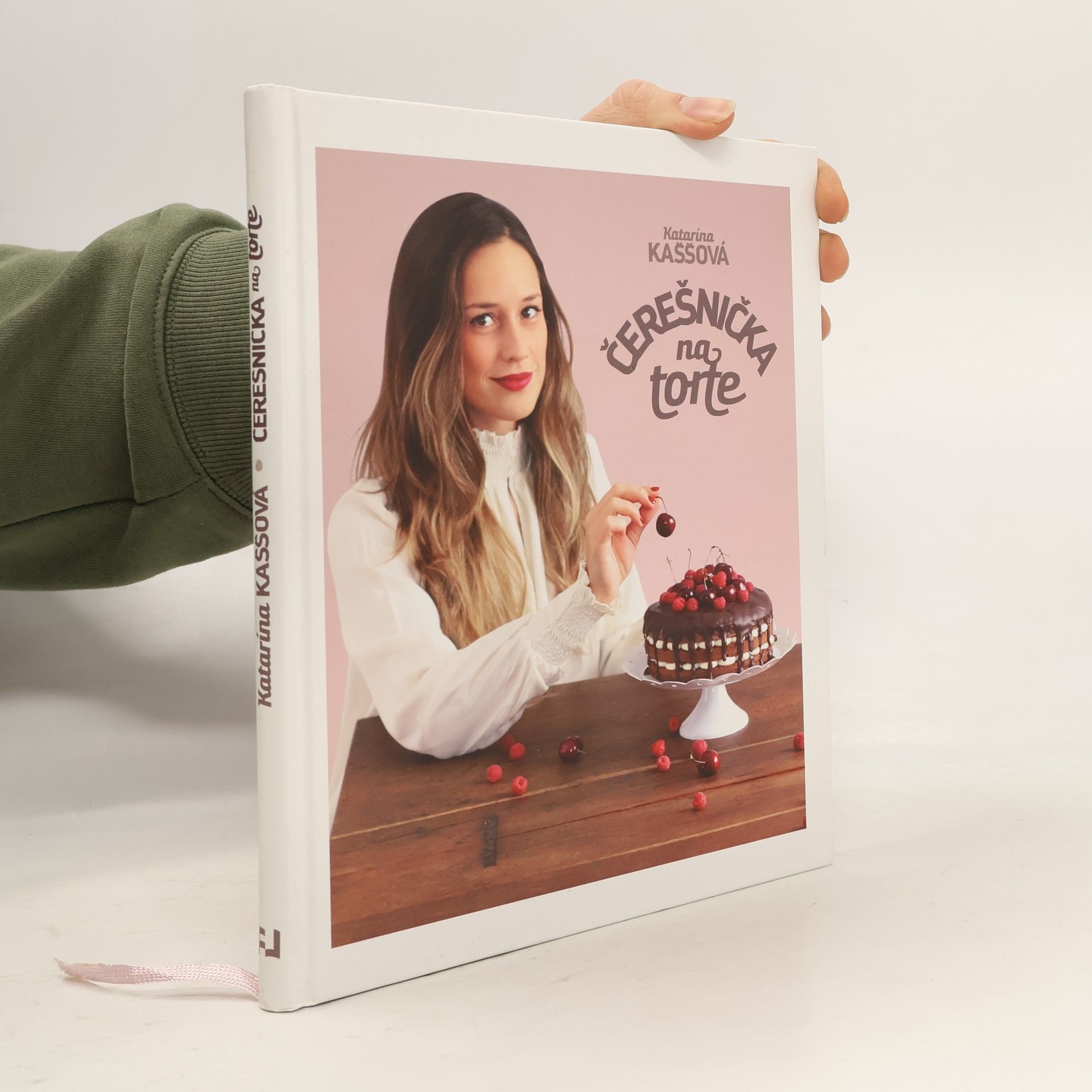 Katarína Kaššová Čerešnička na torte