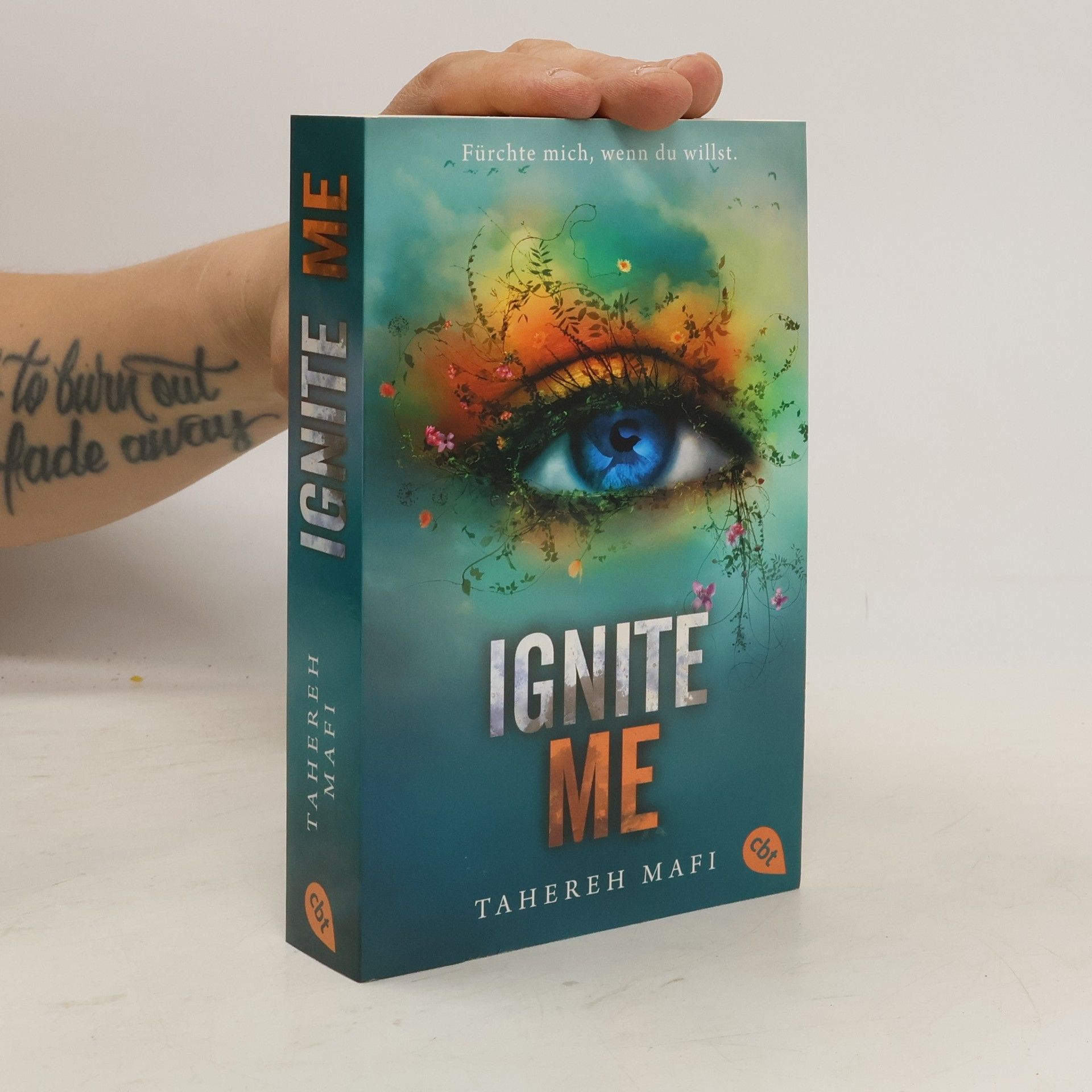 Tahereh Mafi Ignite Me