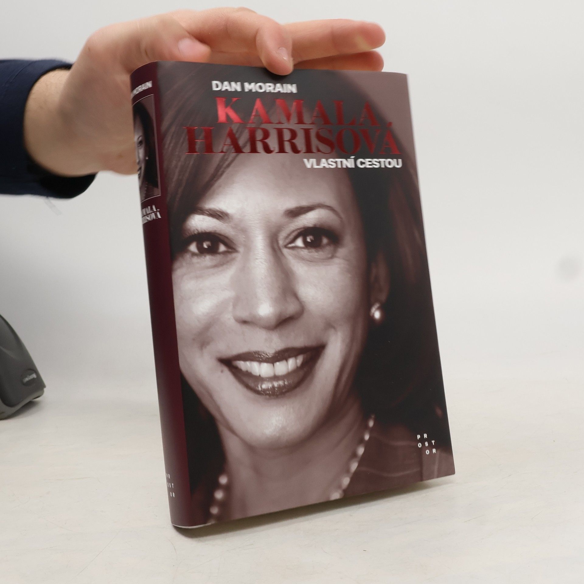 Dan Morain Kamala Harrisová : vlastní cestou