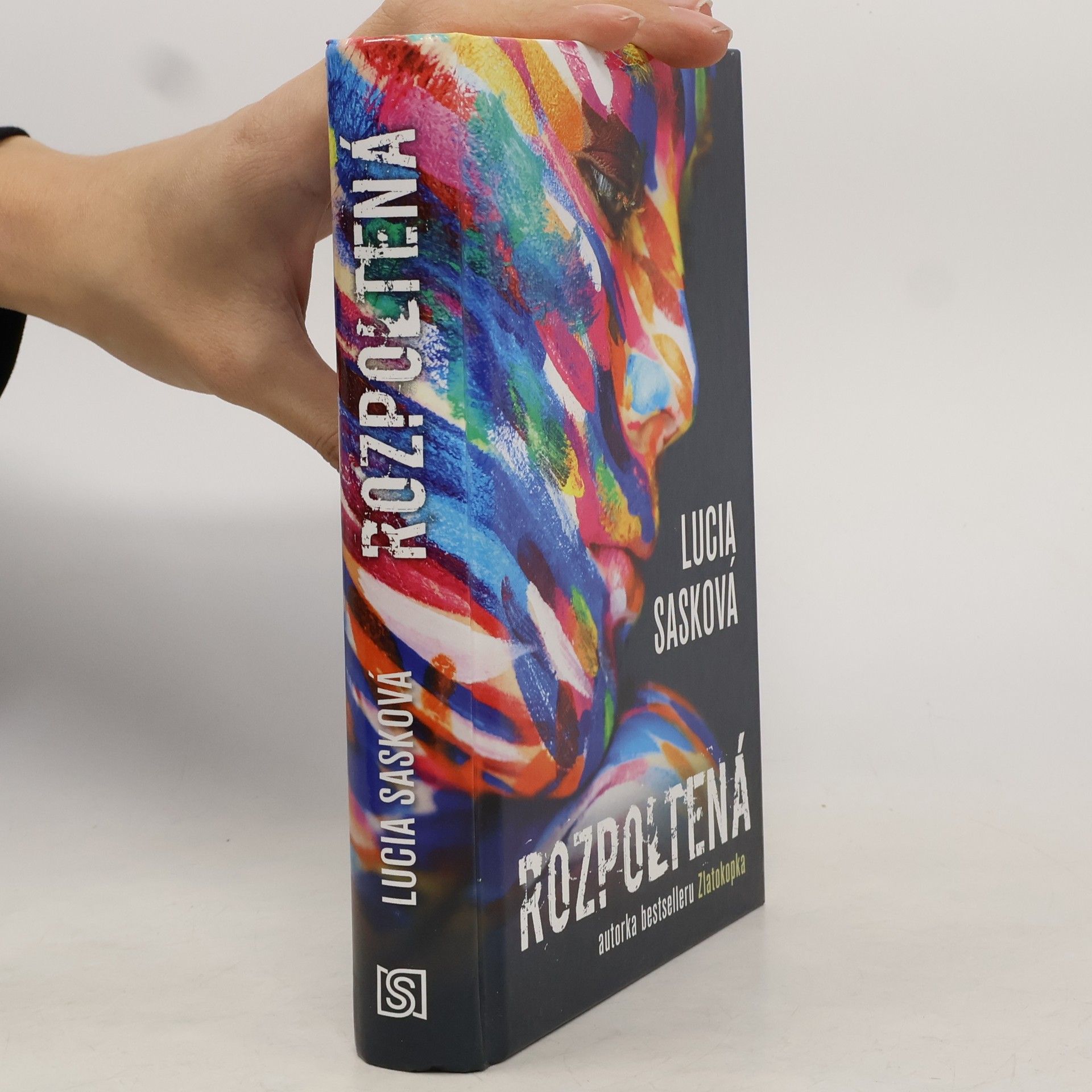 Lucia Sasková Rozpoltená