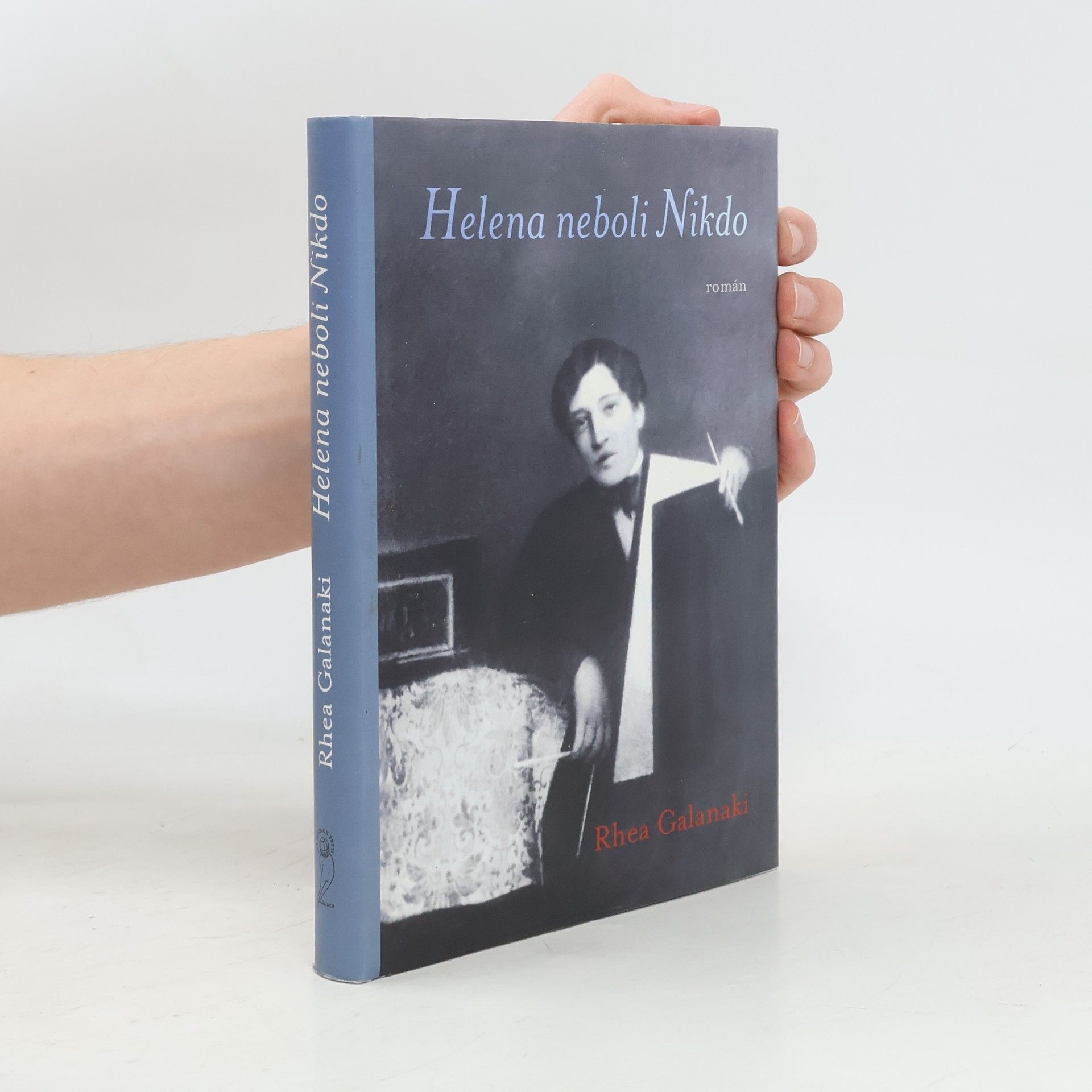 Rhea Galanaki Helena, neboli, Nikdo