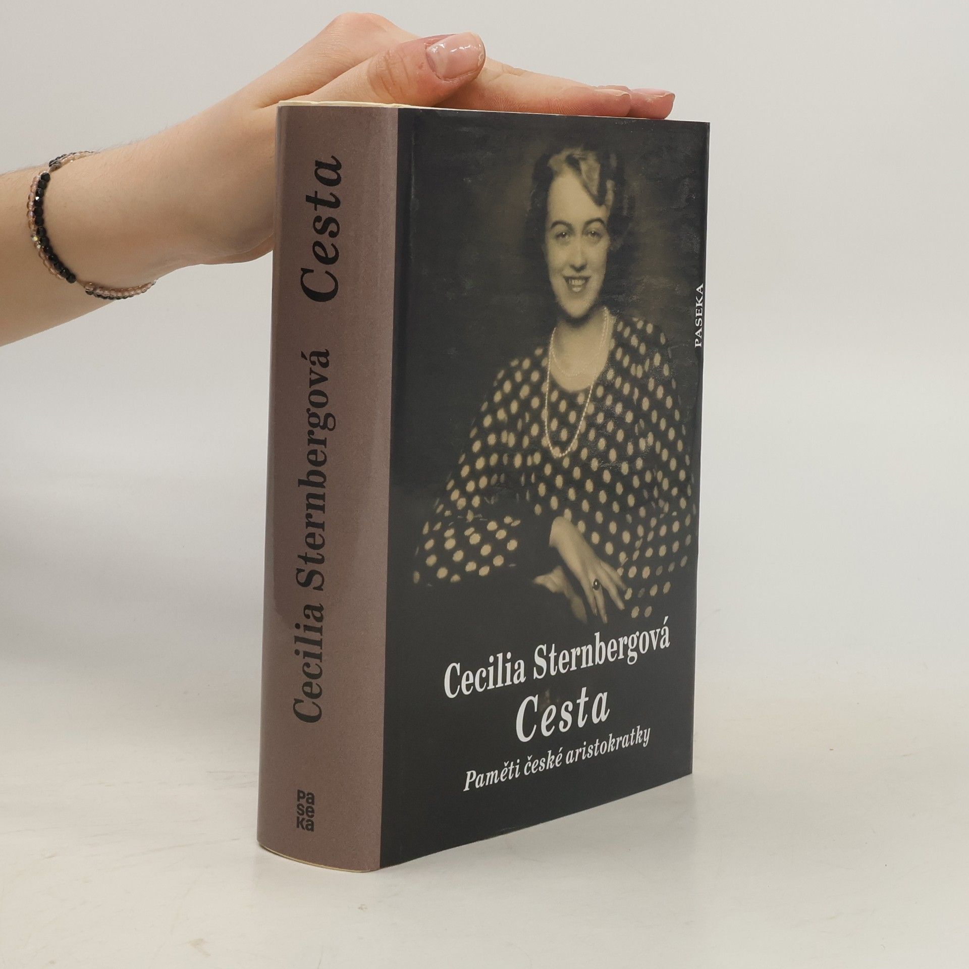 Cecilia Sternberg Cesta : paměti české aristokratky