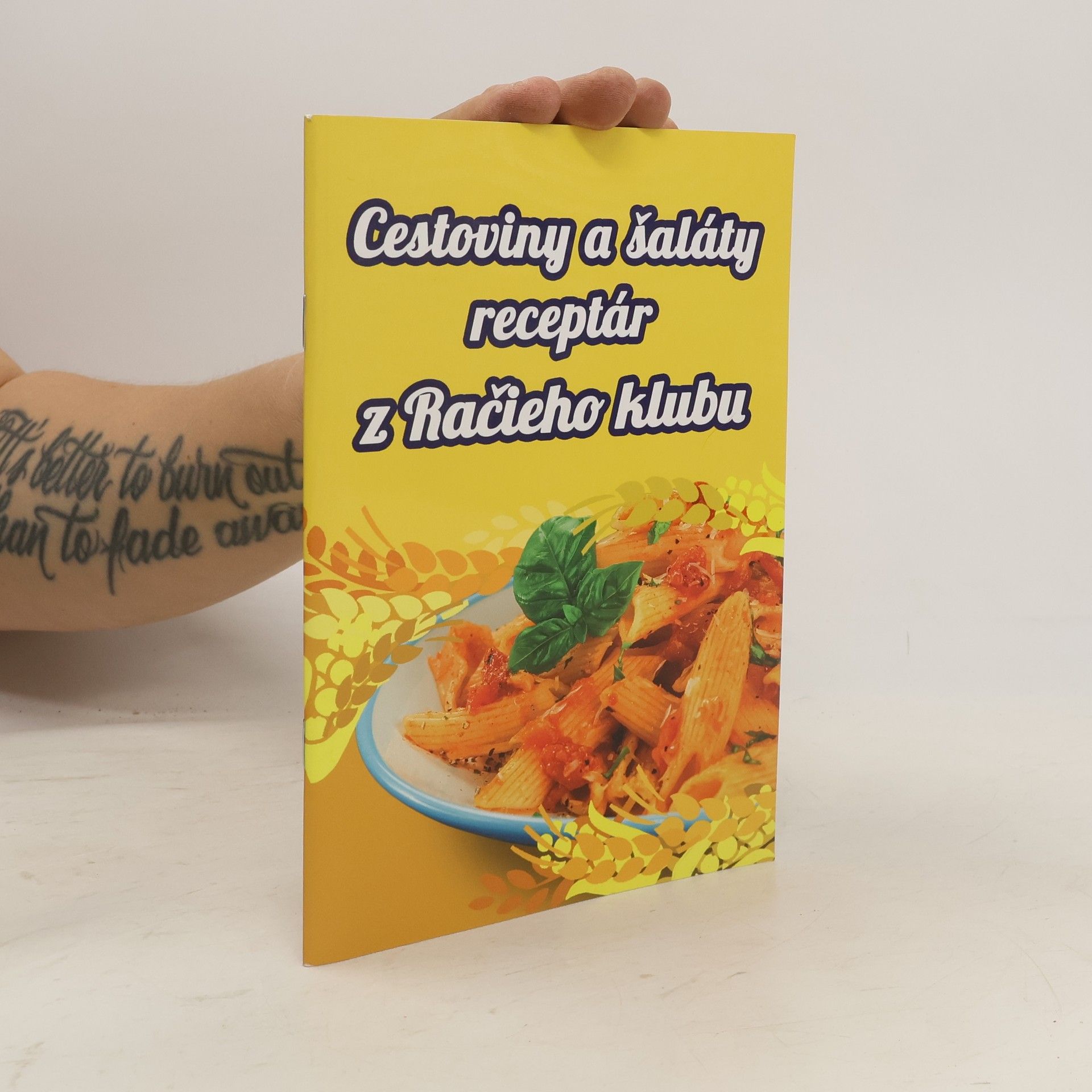 Kolektív autorov Cestoviny a šaláty receptár z Račieho klubu