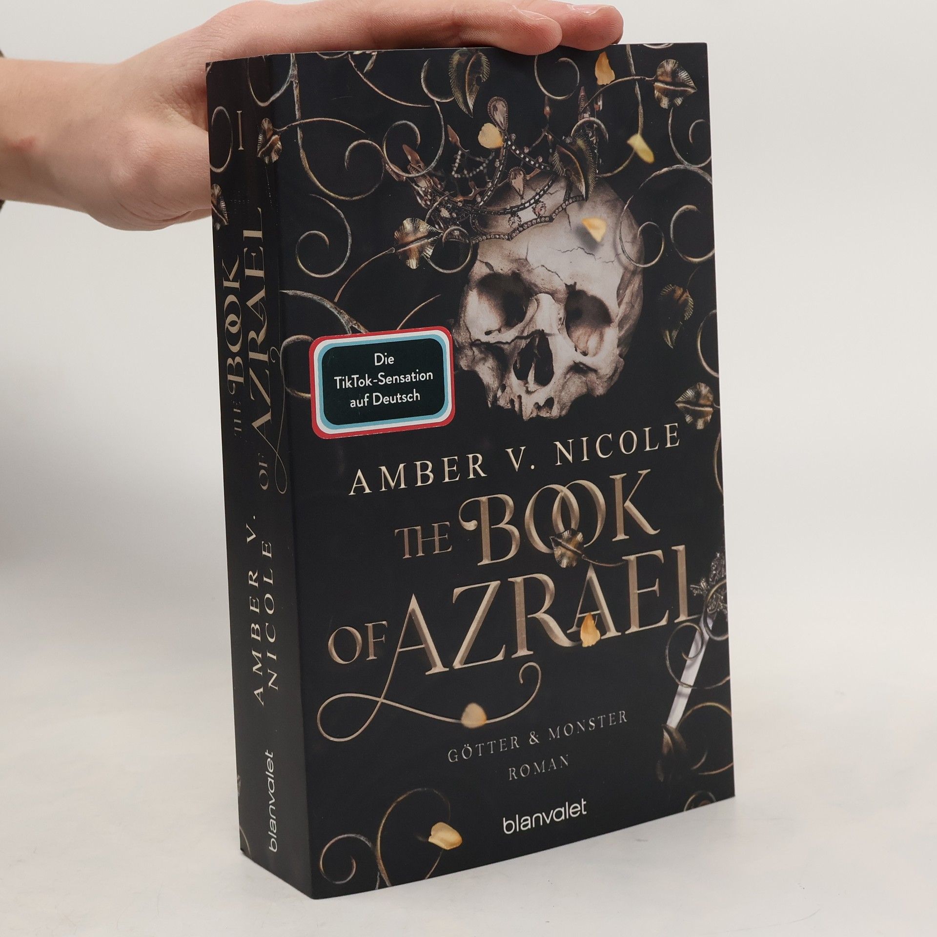 Amber V. Nicole The Book of Azrael