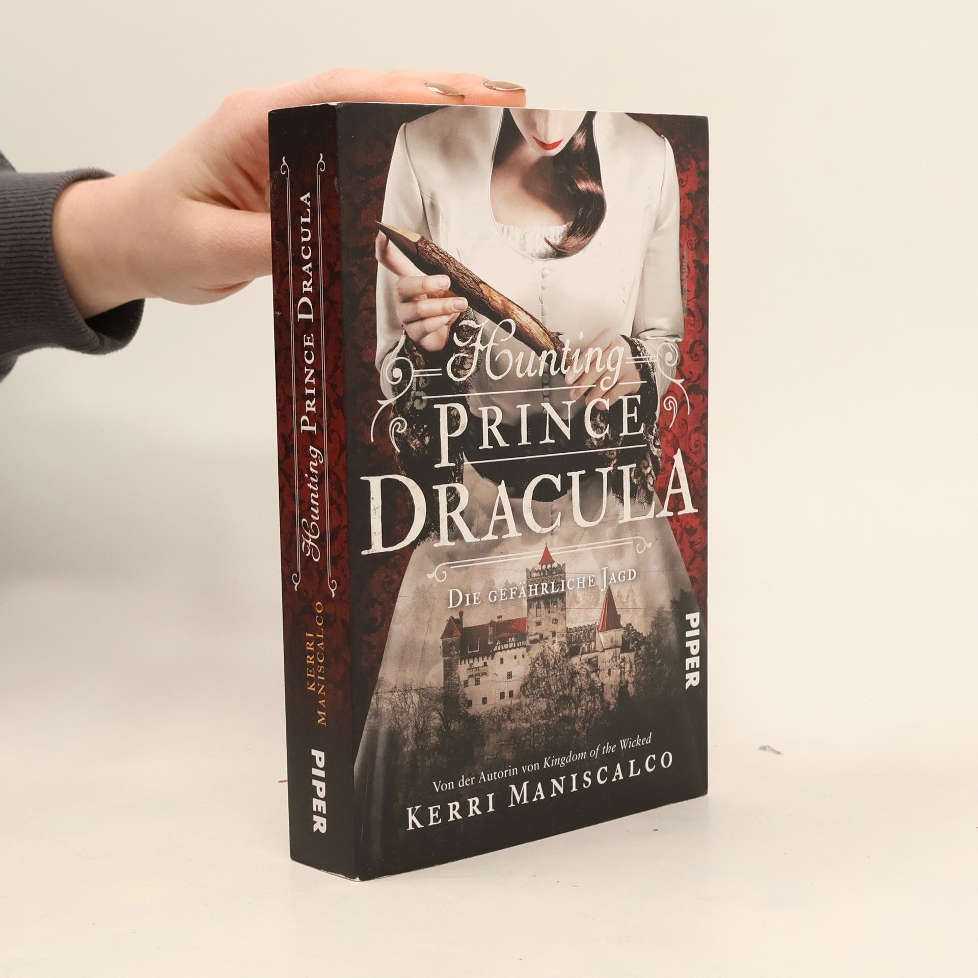 Kerri Maniscalco Hunting Prince Dracula