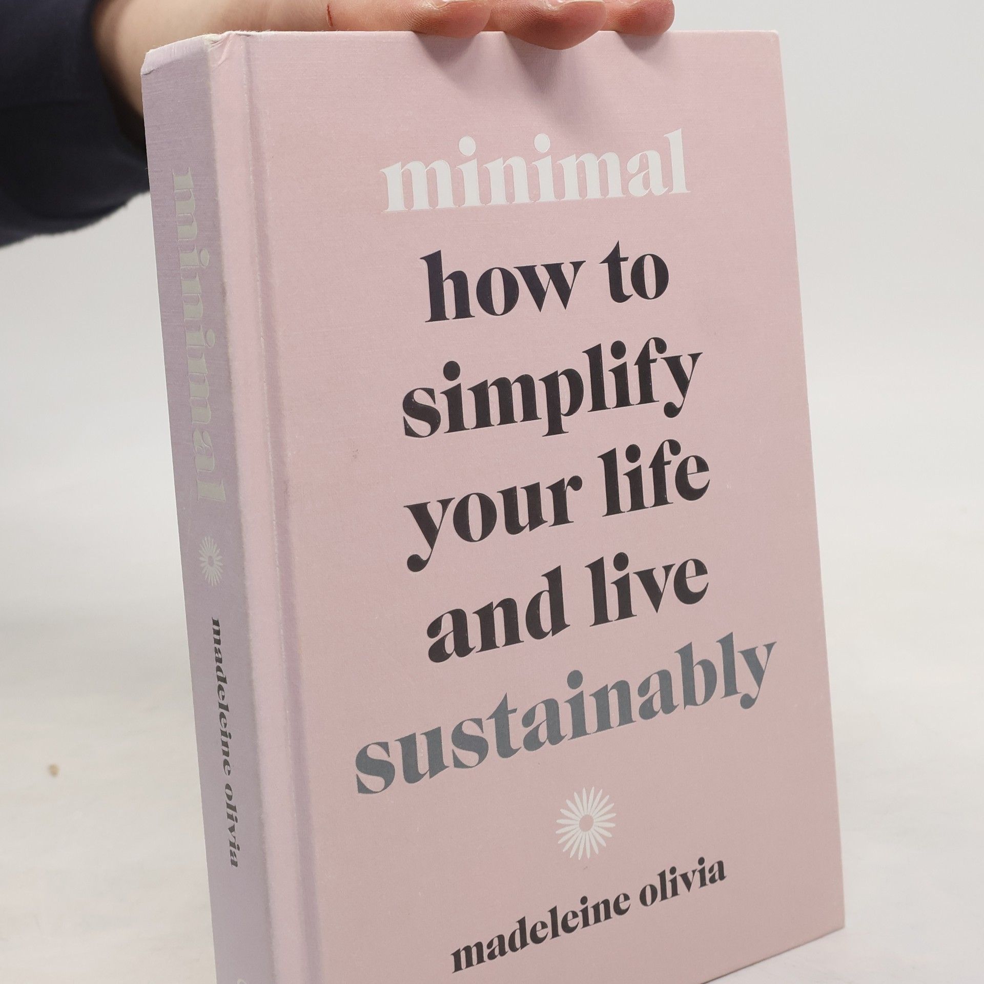 Madeleine Olivia Minimal : how to simplify your life and live sustainably