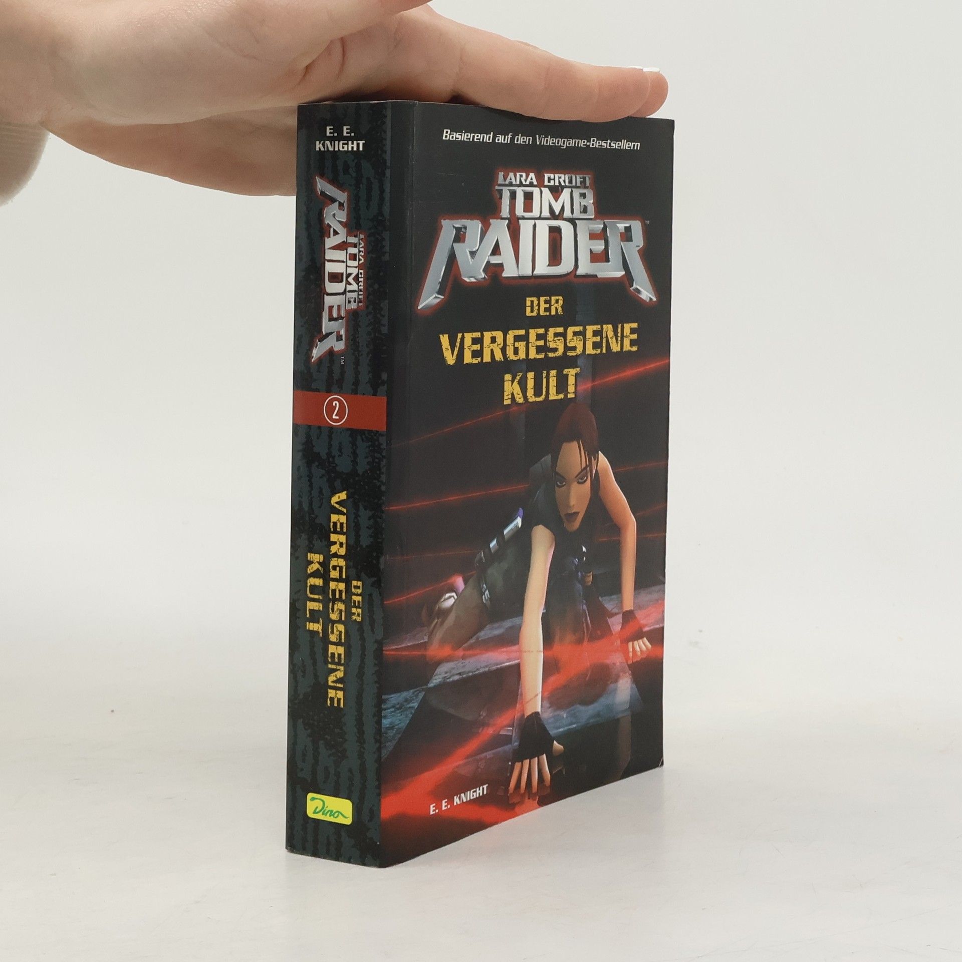 E. E. Knight Lara Croft, Tomb Raider