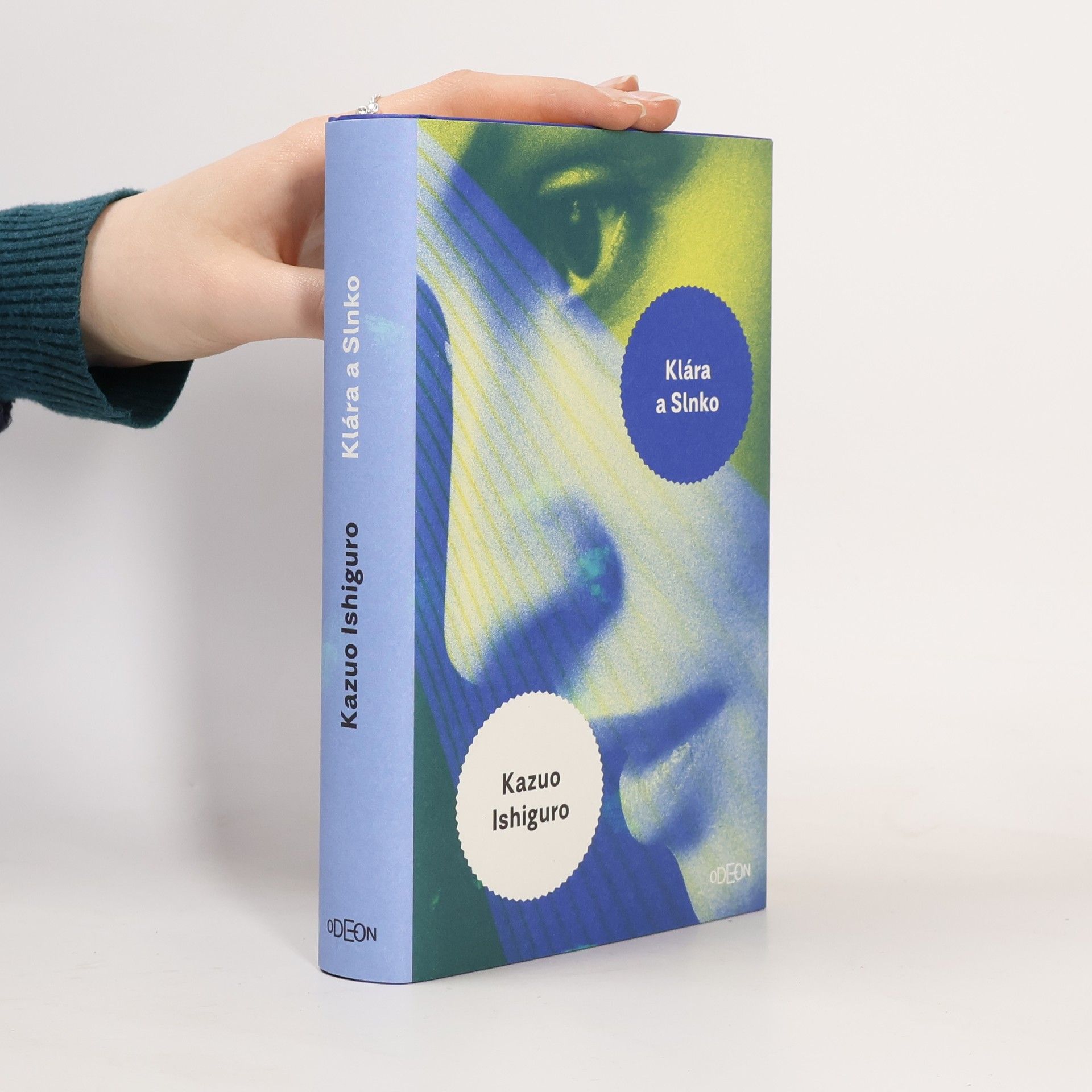 Kazuo Ishiguro Klára a Slnko