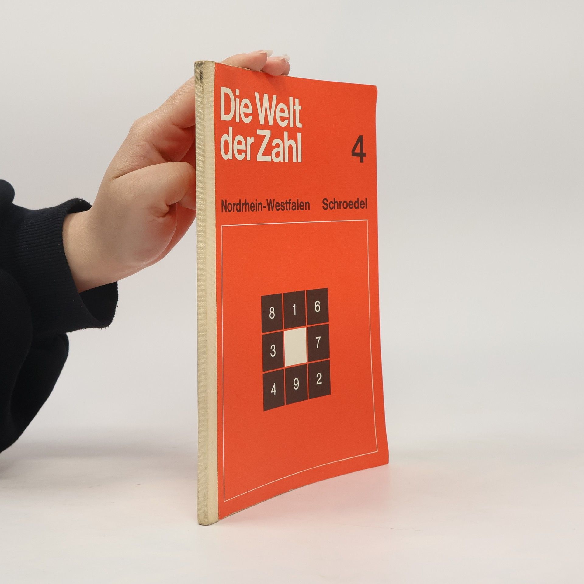 AA.VV. Die Welt der Zahl 4