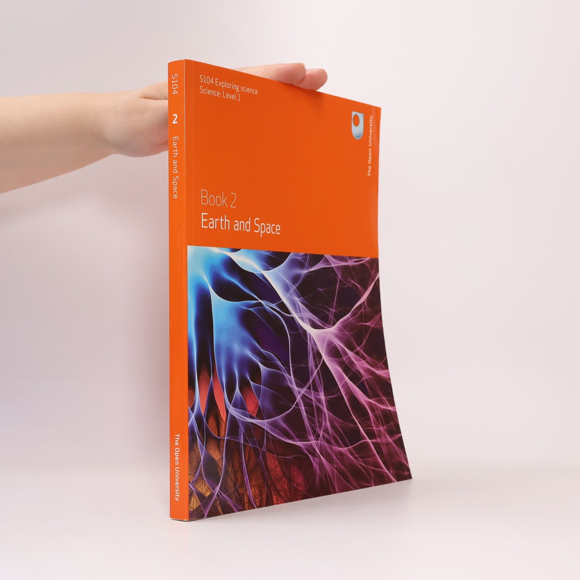 Stephen Blake S104 Exploring Science: Level 1 - 2: Earth and Space