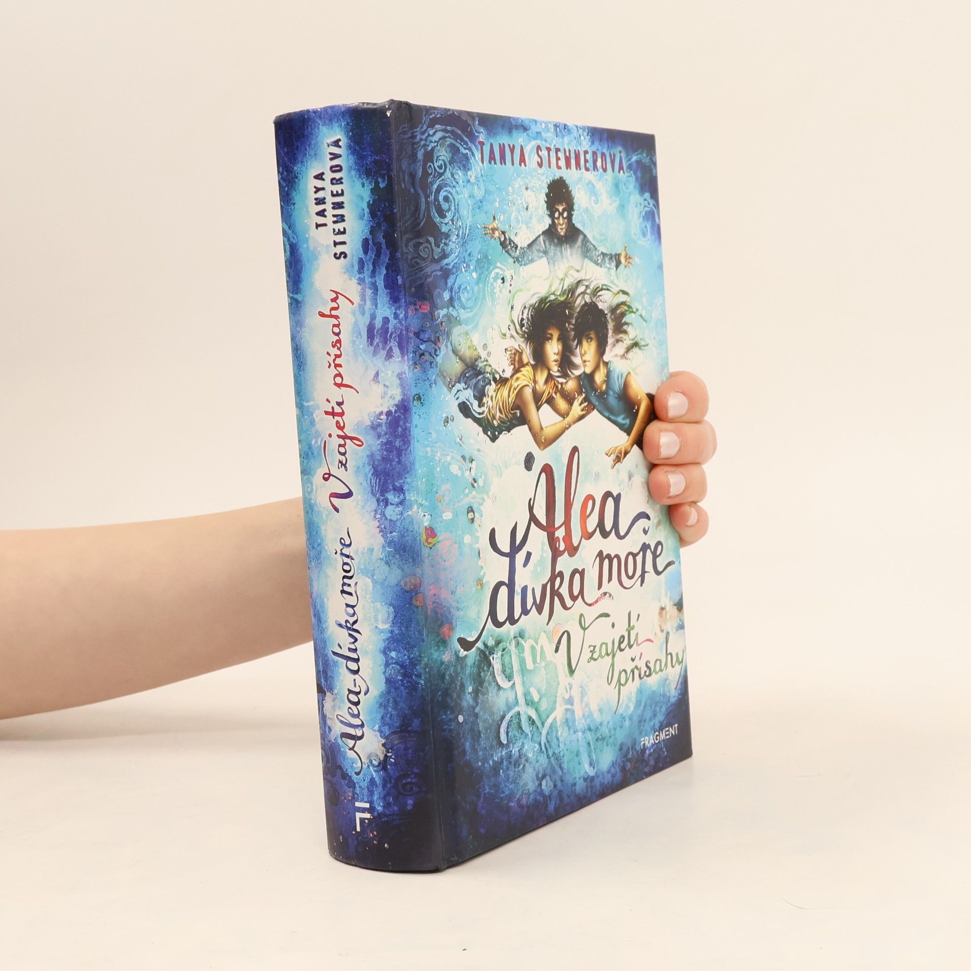 Tanya Stewner Alea, dívka moře: V zajetí přísahy