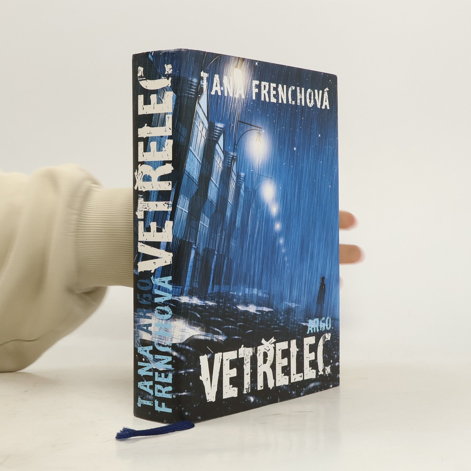 Tana French Vetřelec