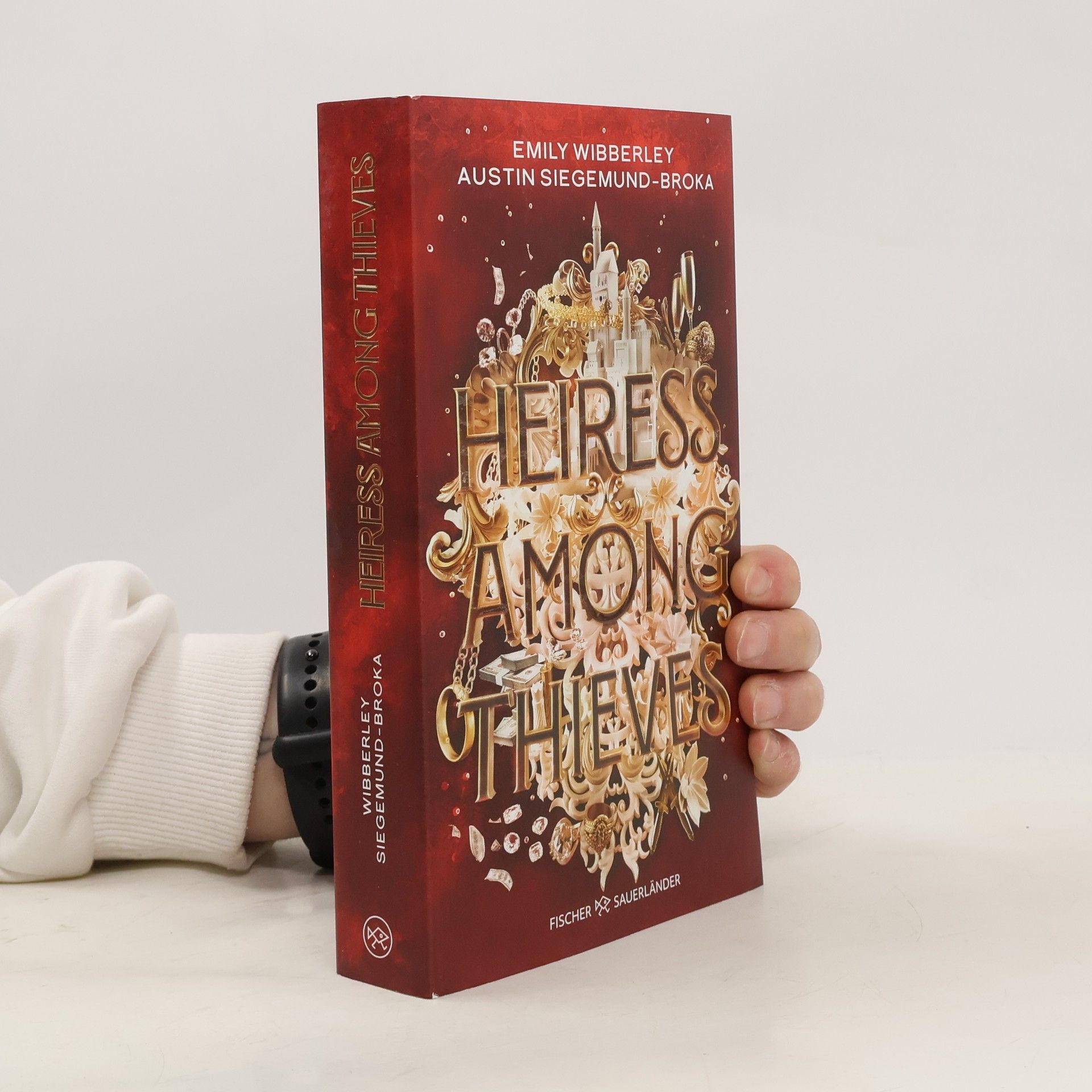 Heiress Among Thieves