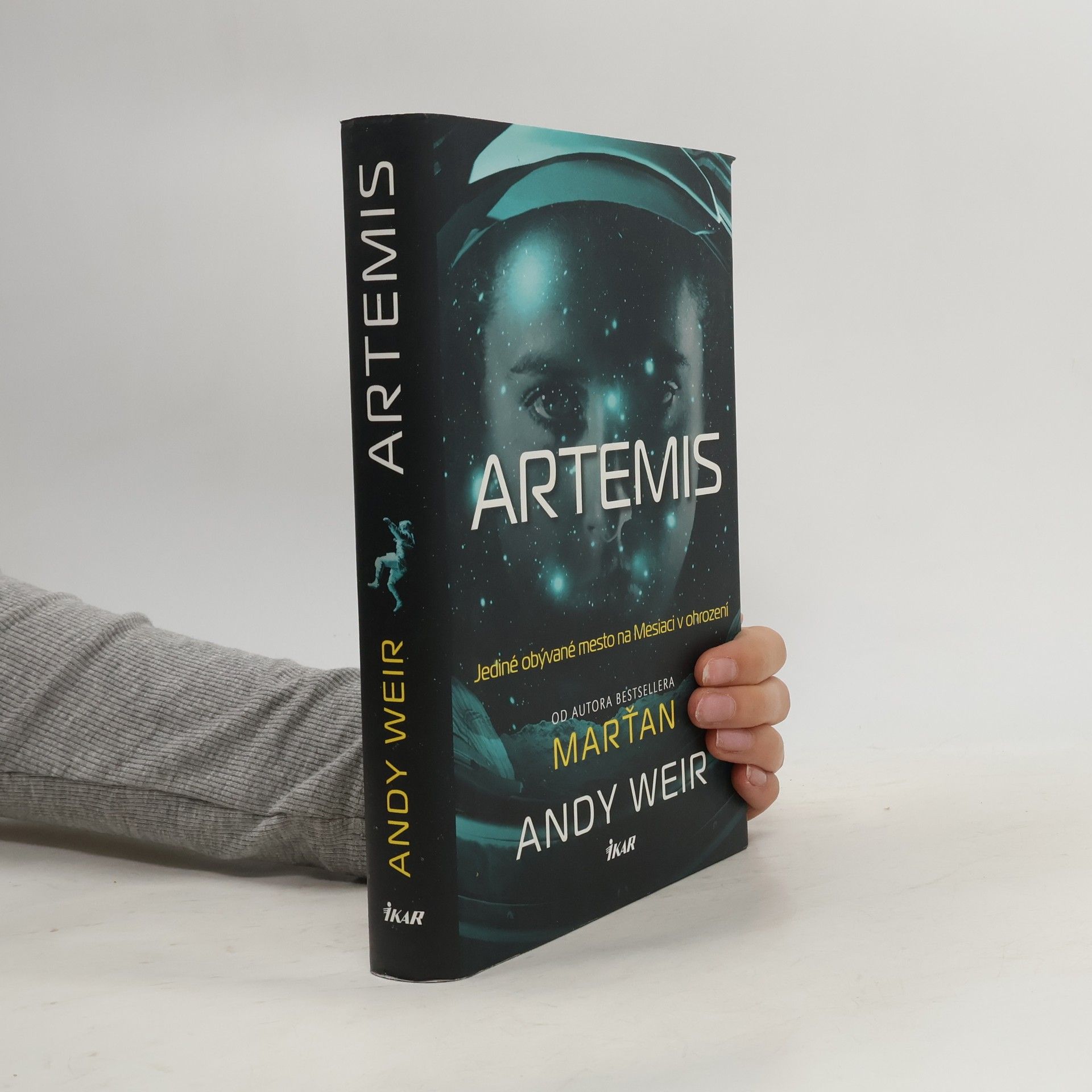 Andy Weir Artemis