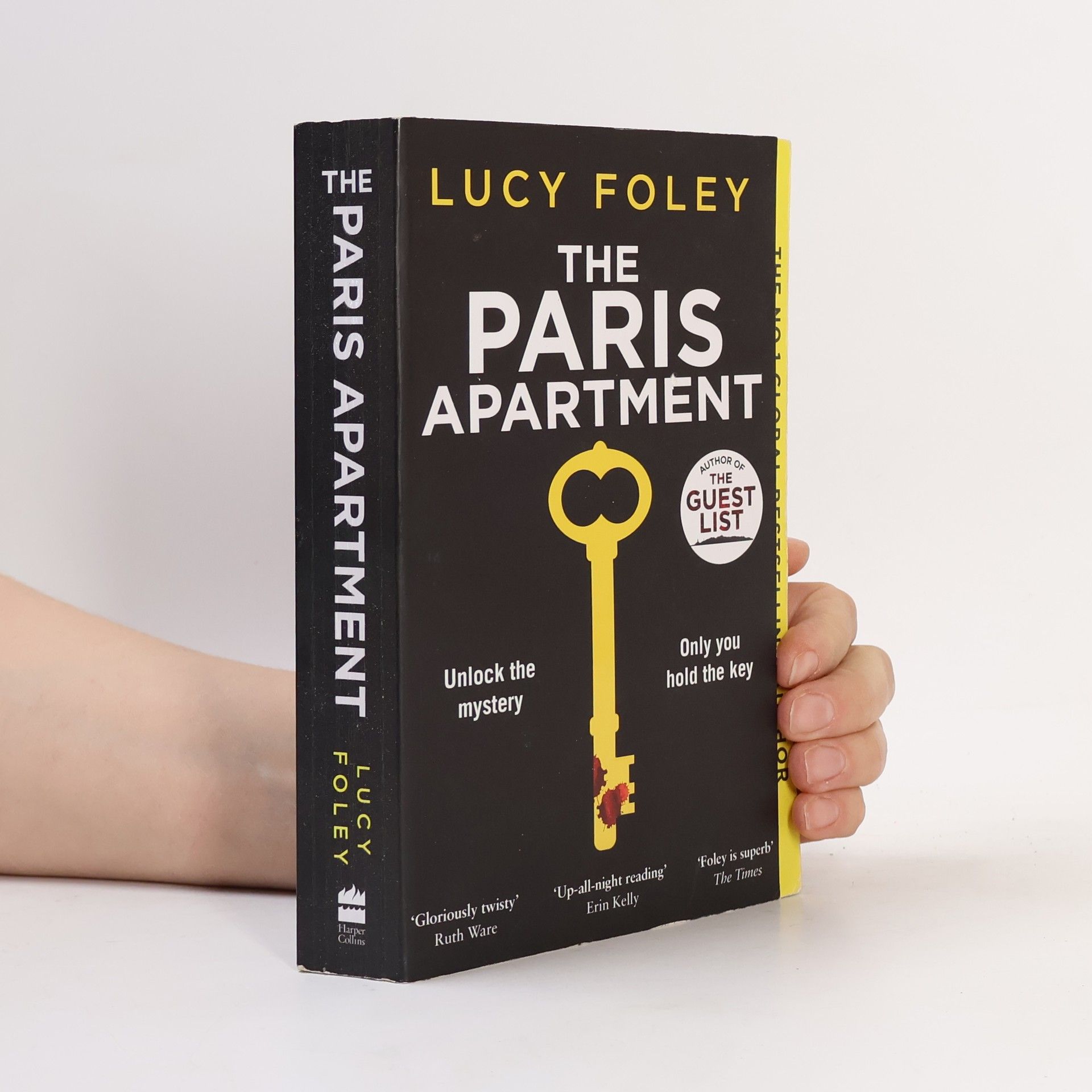Lucy Foley The Paris apartment