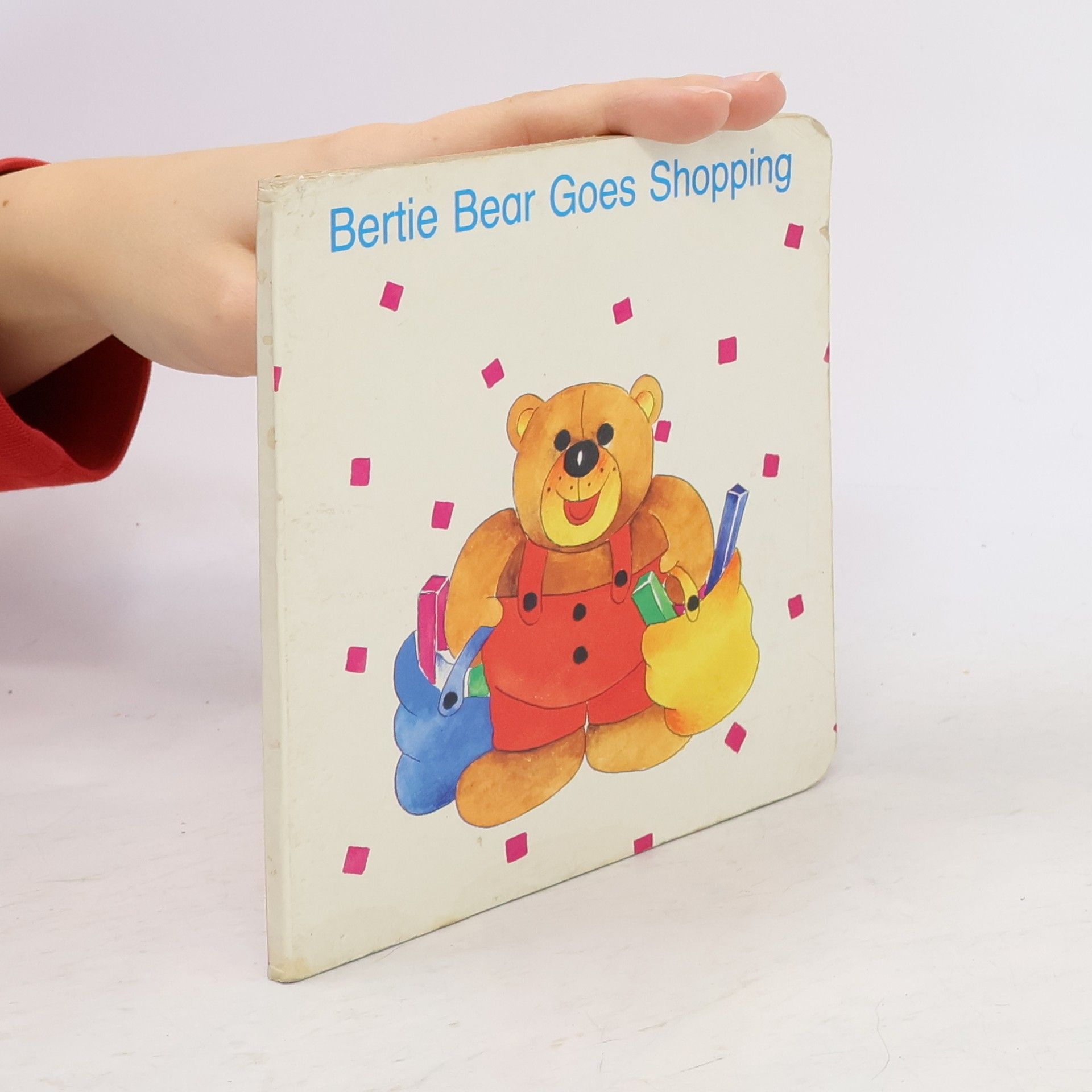 Kolektiv autorů Bertie Bear Goes Shopping