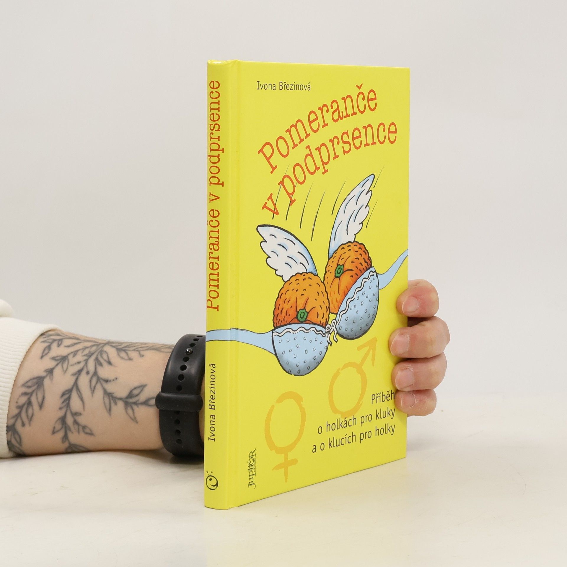 Ivona Březinová Pomeranče v podprsence