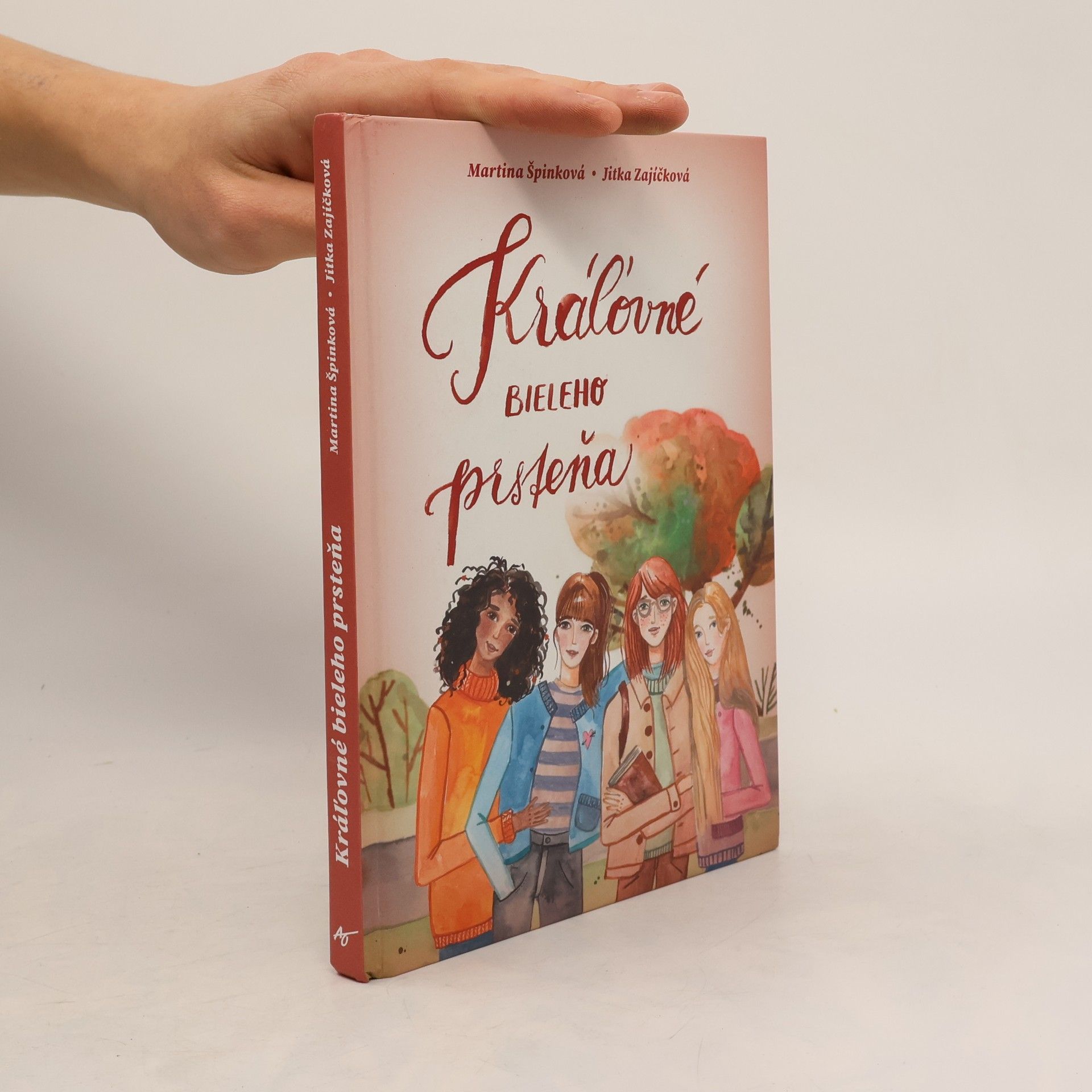 Martina Špinková Královny bílého prstenu