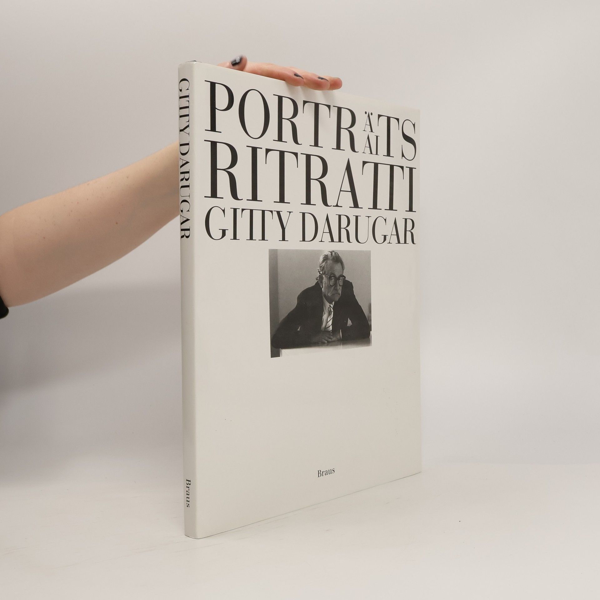 Gitty Darugar Porträts