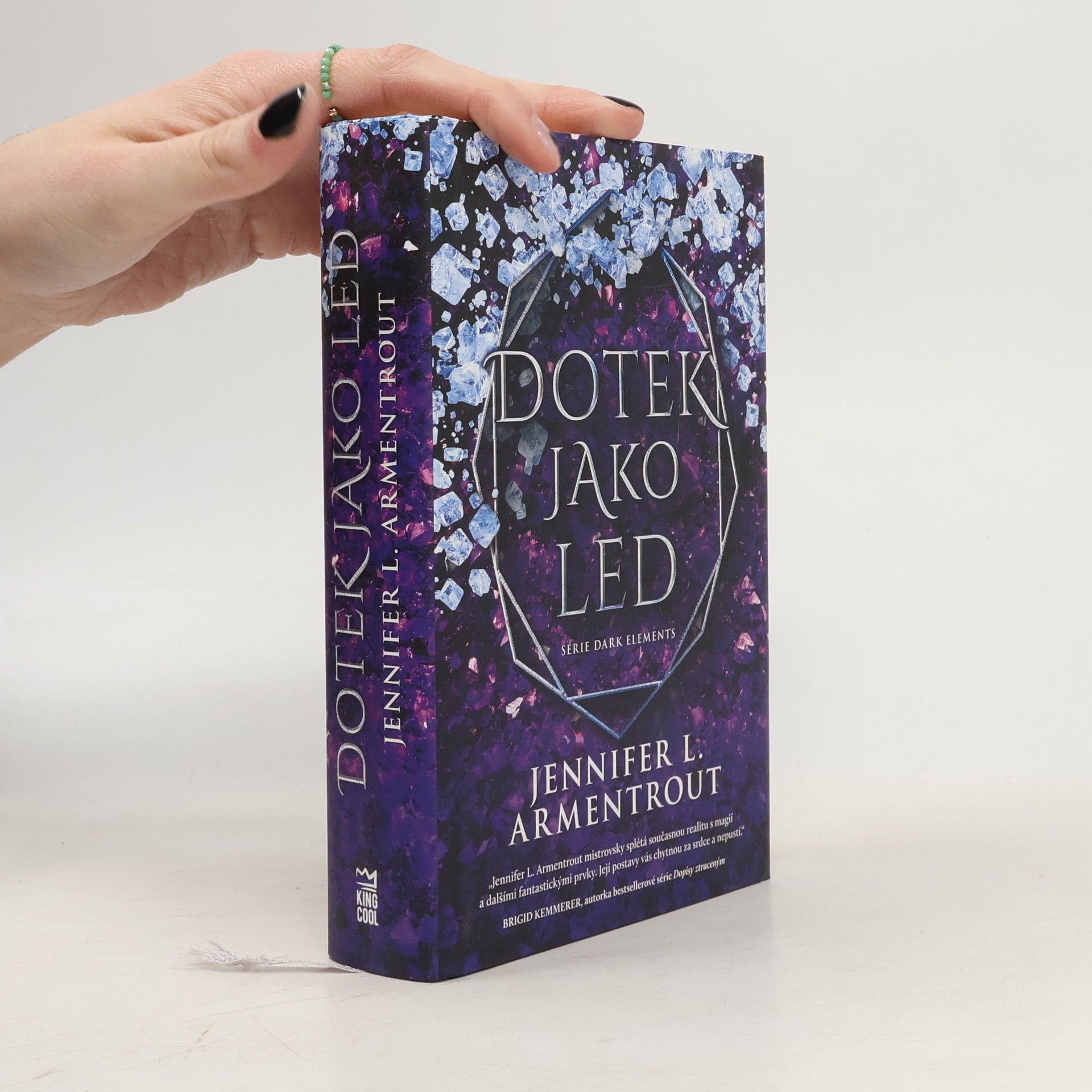 Jennifer L. Armentrout Dotek jako led