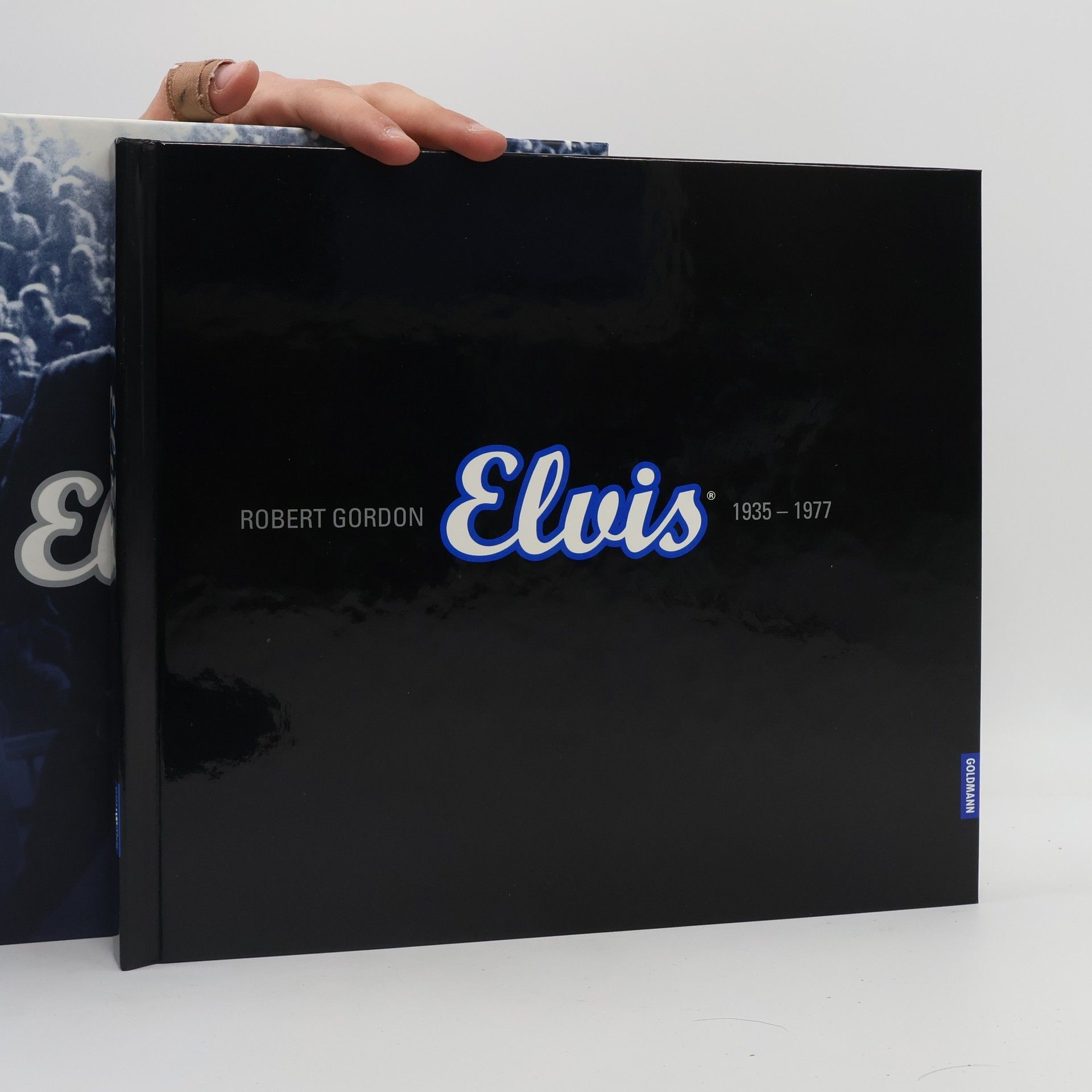 Robert Gordon Elvis 1935 - 1977