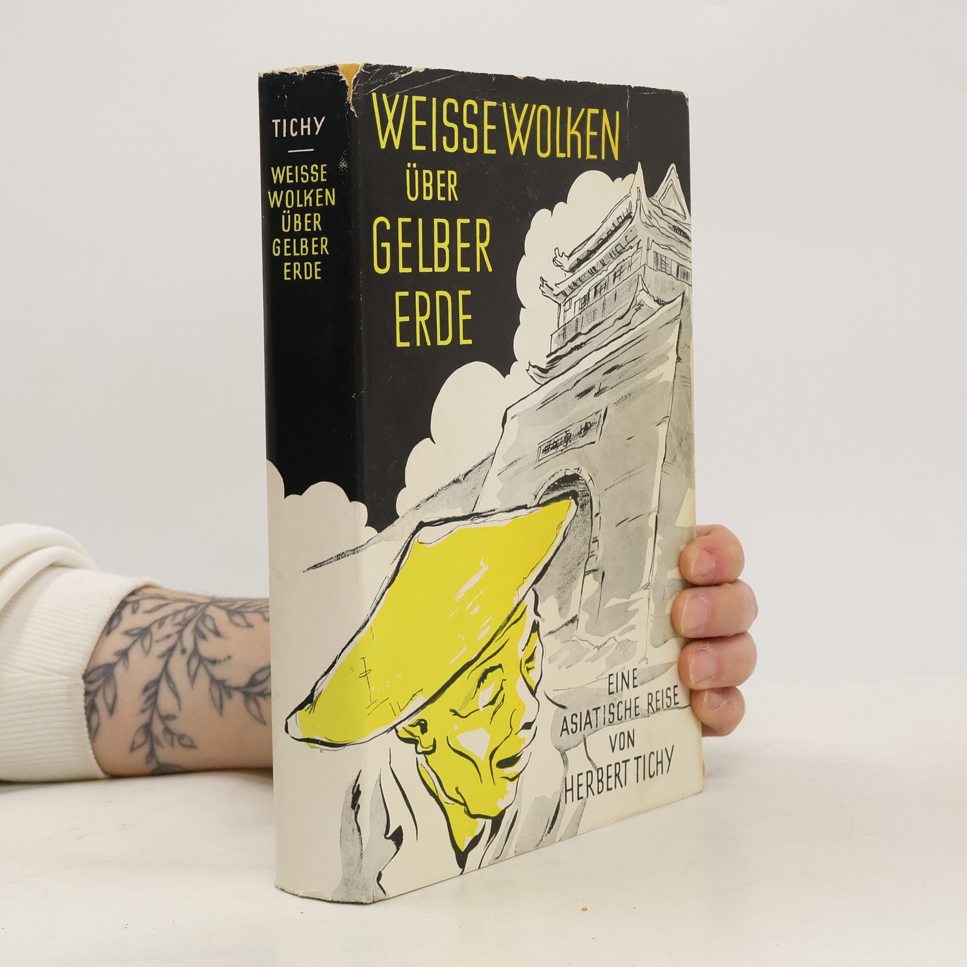 Herbert Tichy Weissewolken über gelber Erde