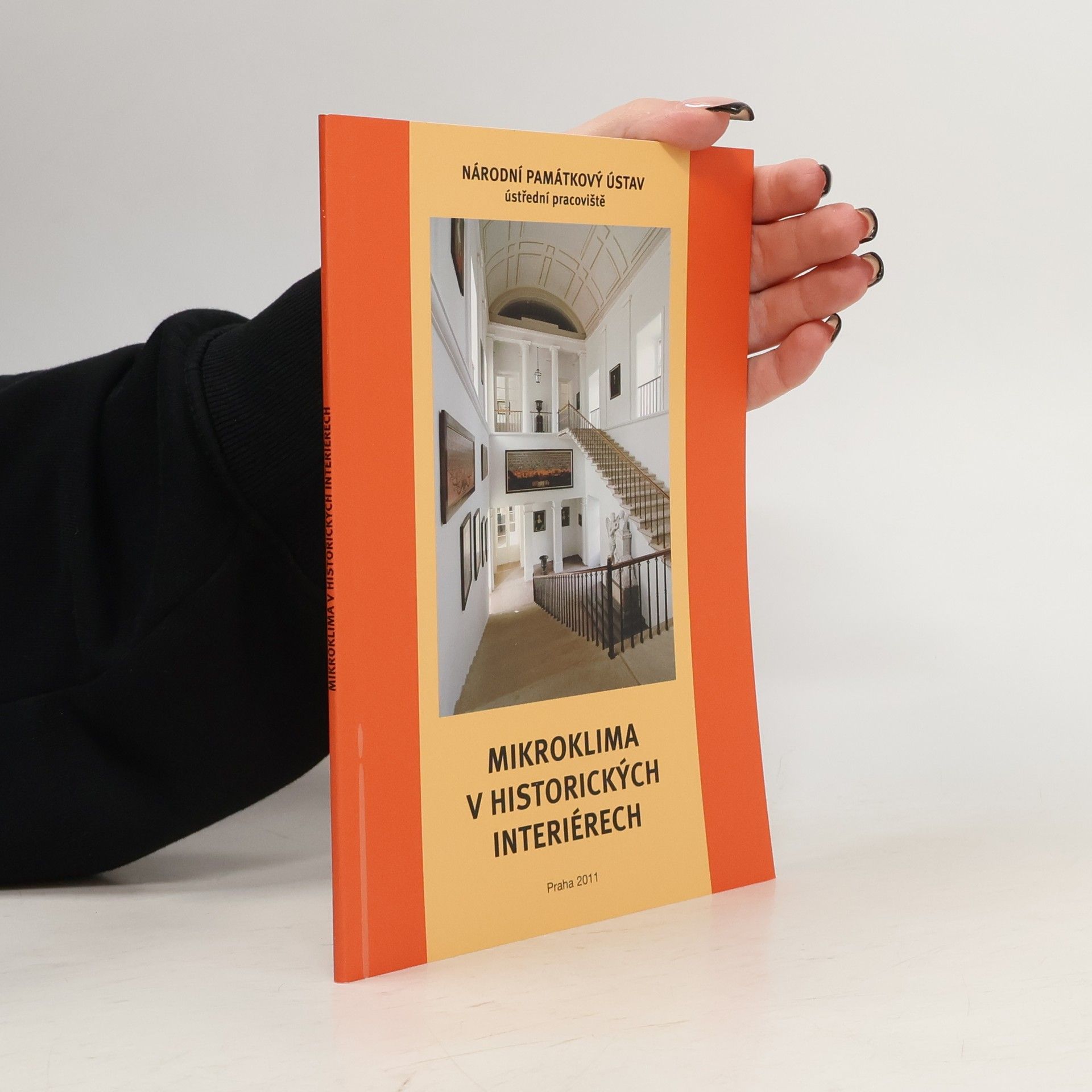Miroslav Černý Mikroklima v historických interiérech