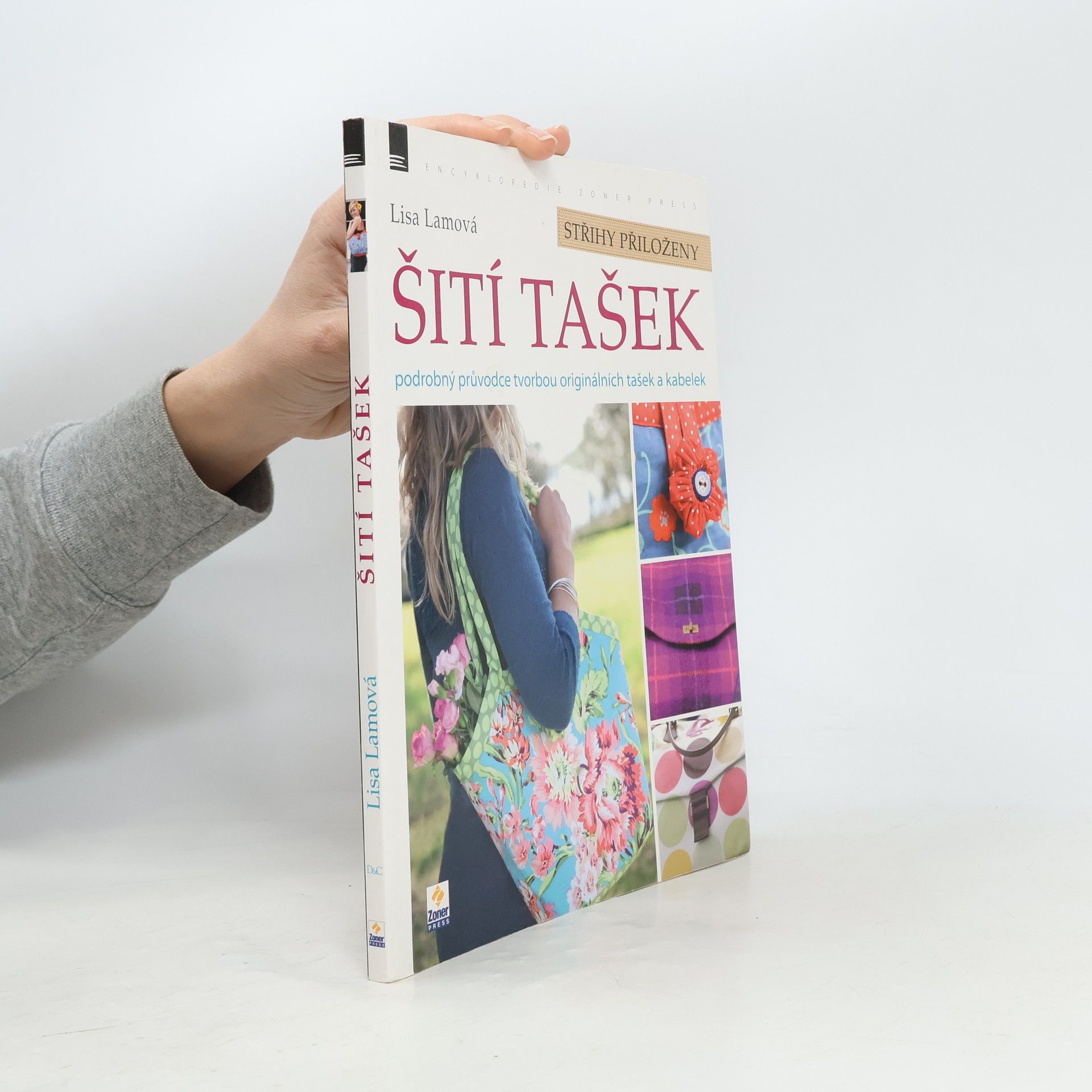 Lisa Lam Šití tašek