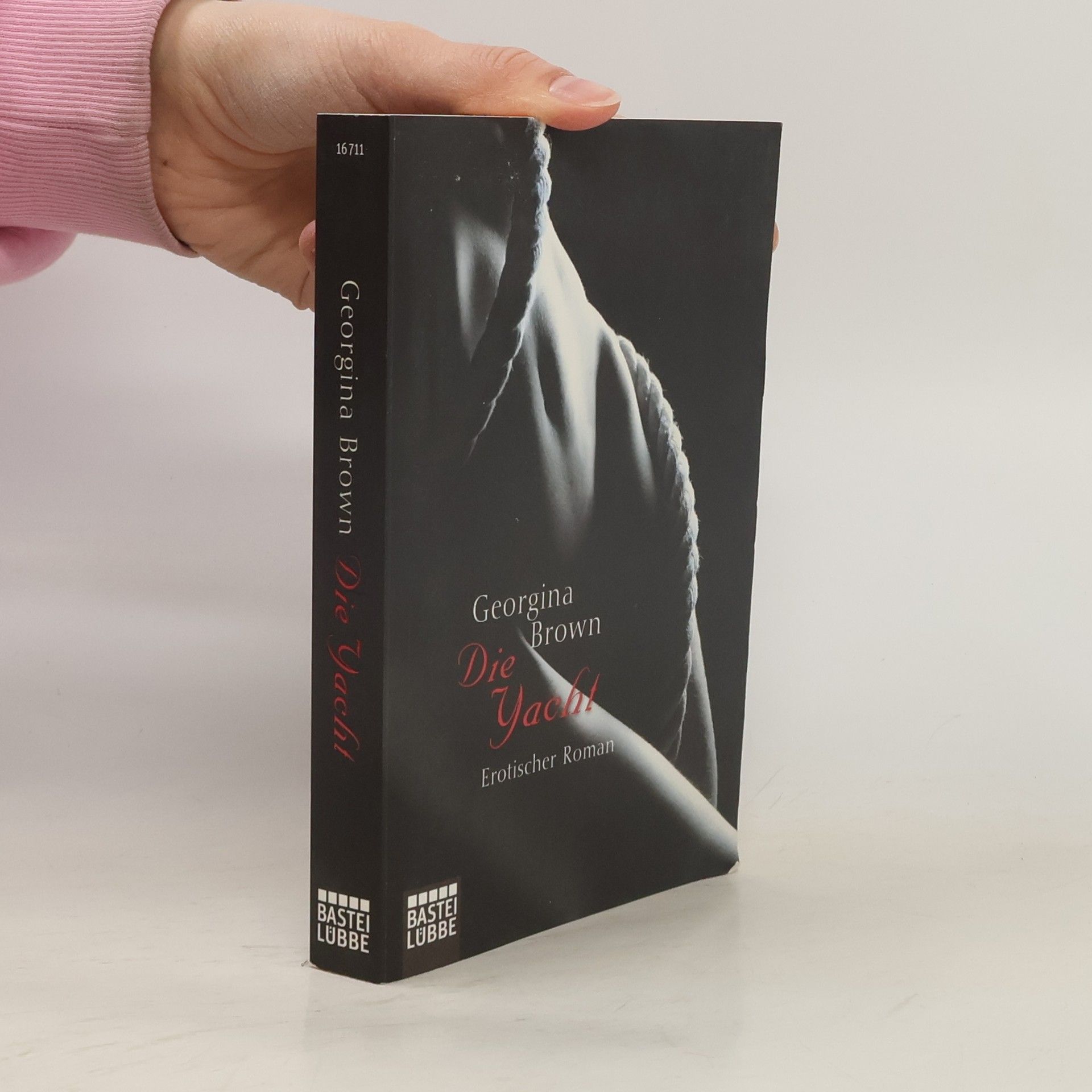 Georgina Brown Die Yacht