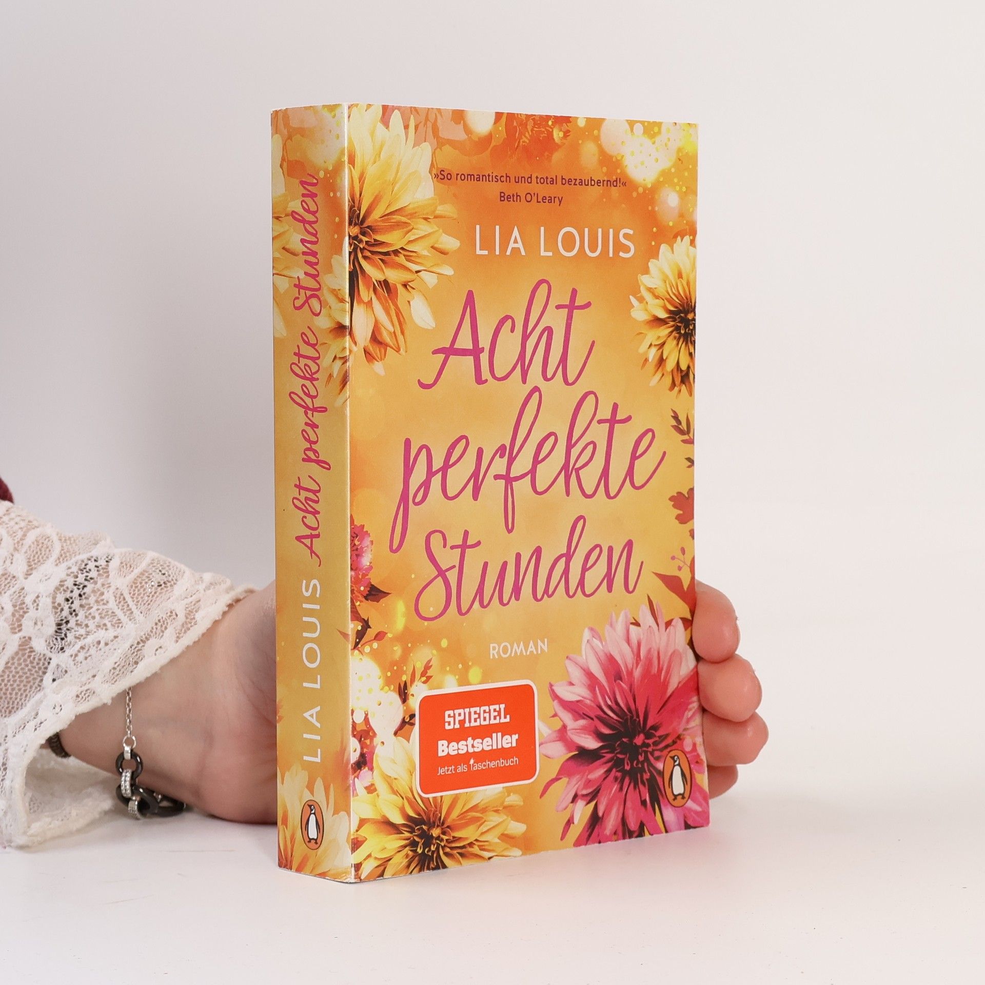 Lia Louis Acht perfekte Stunden