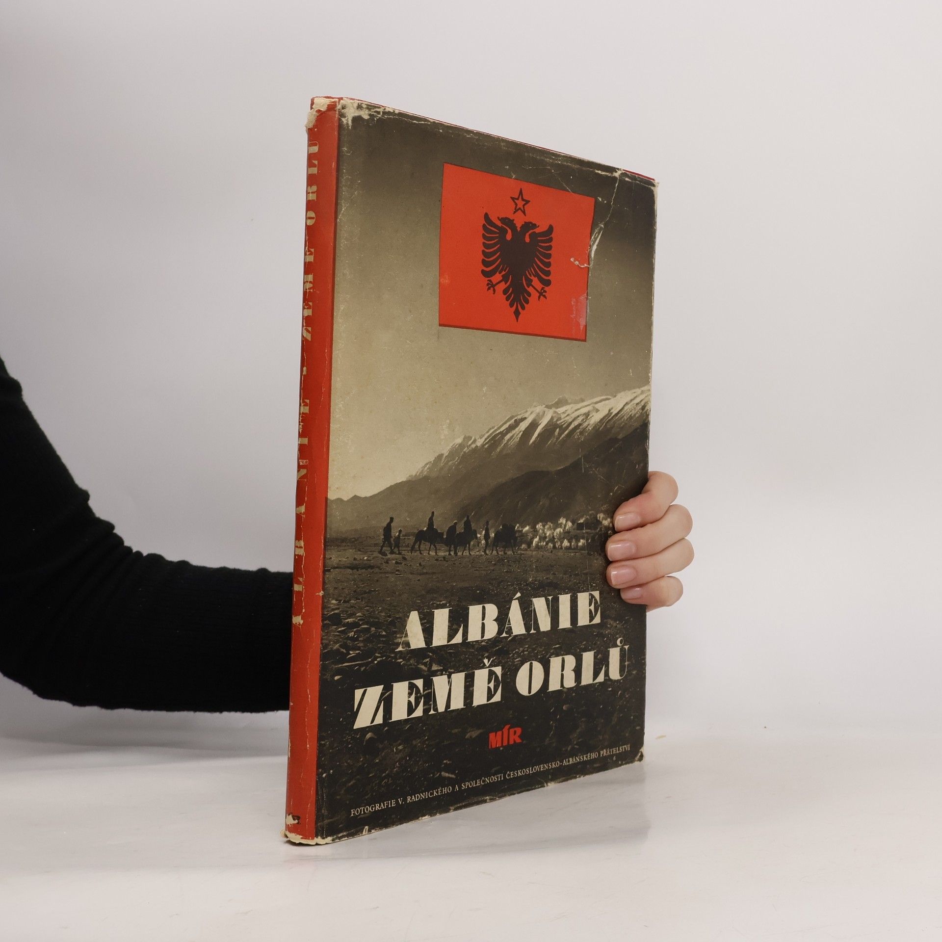 Autorenkollektiv Albánie- země orlů