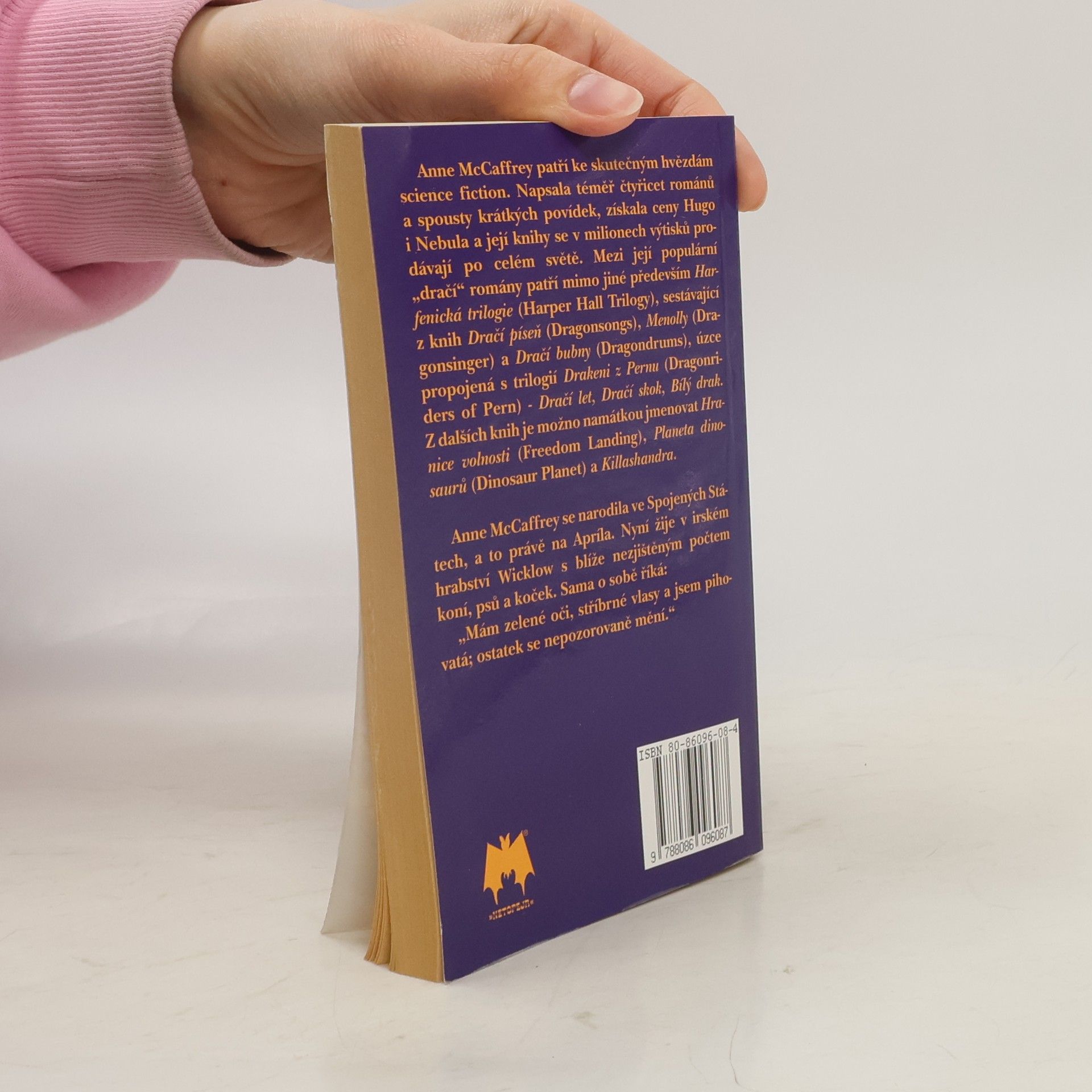 Anne McCaffrey Dračí píseň
