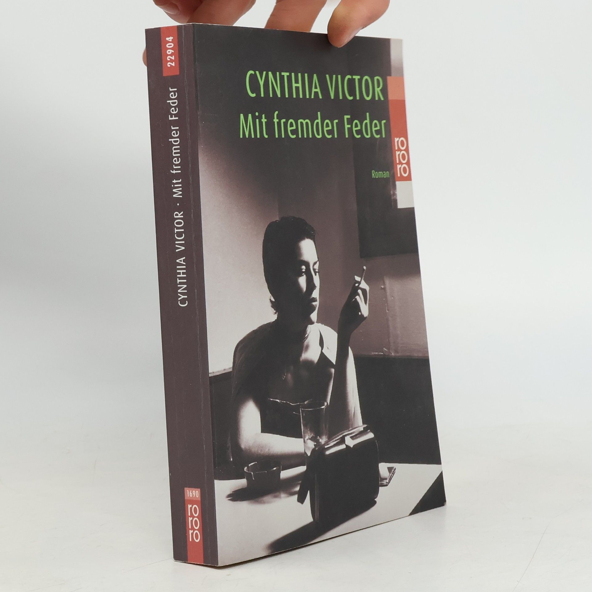 Cynthia Victor Mit fremder Feder