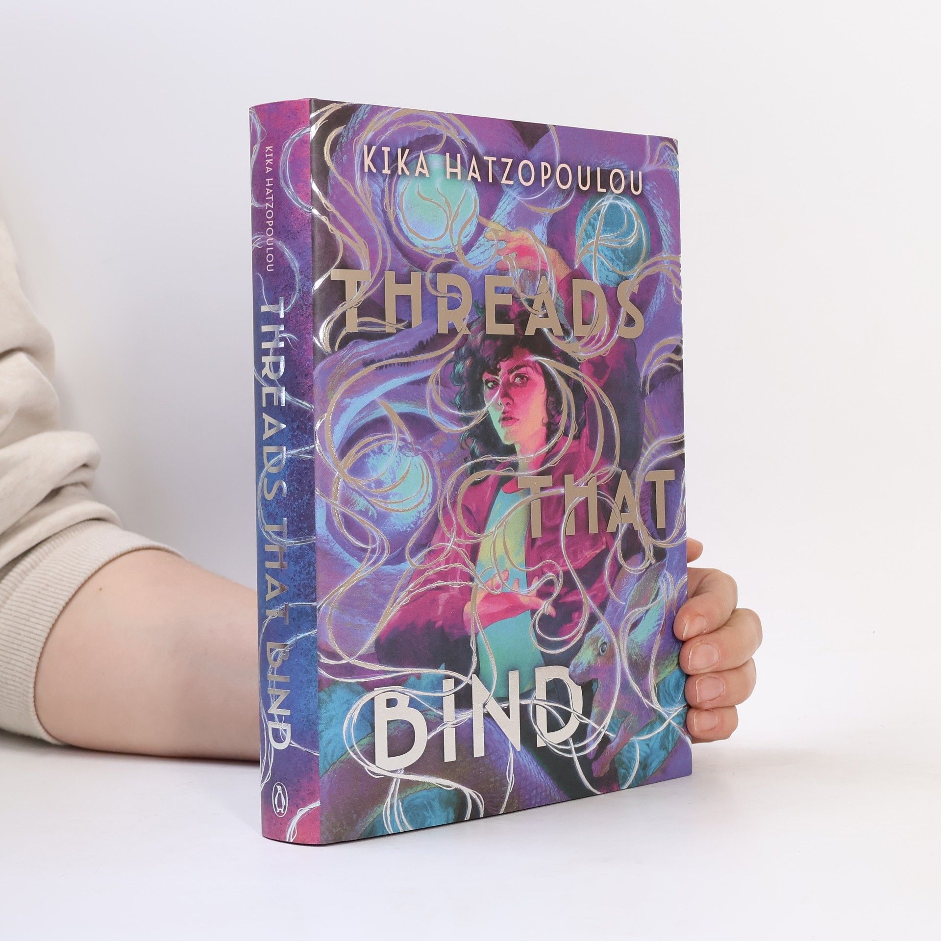 Kika Hatzoupolou Threads that Bind