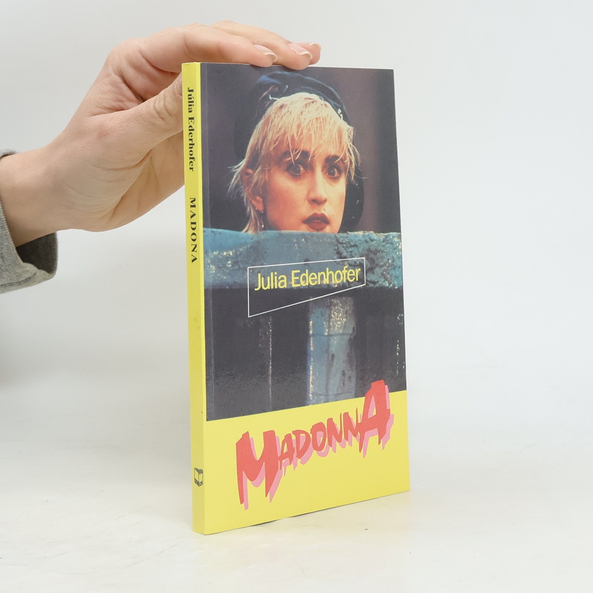 Julia Edenhofer Madonna