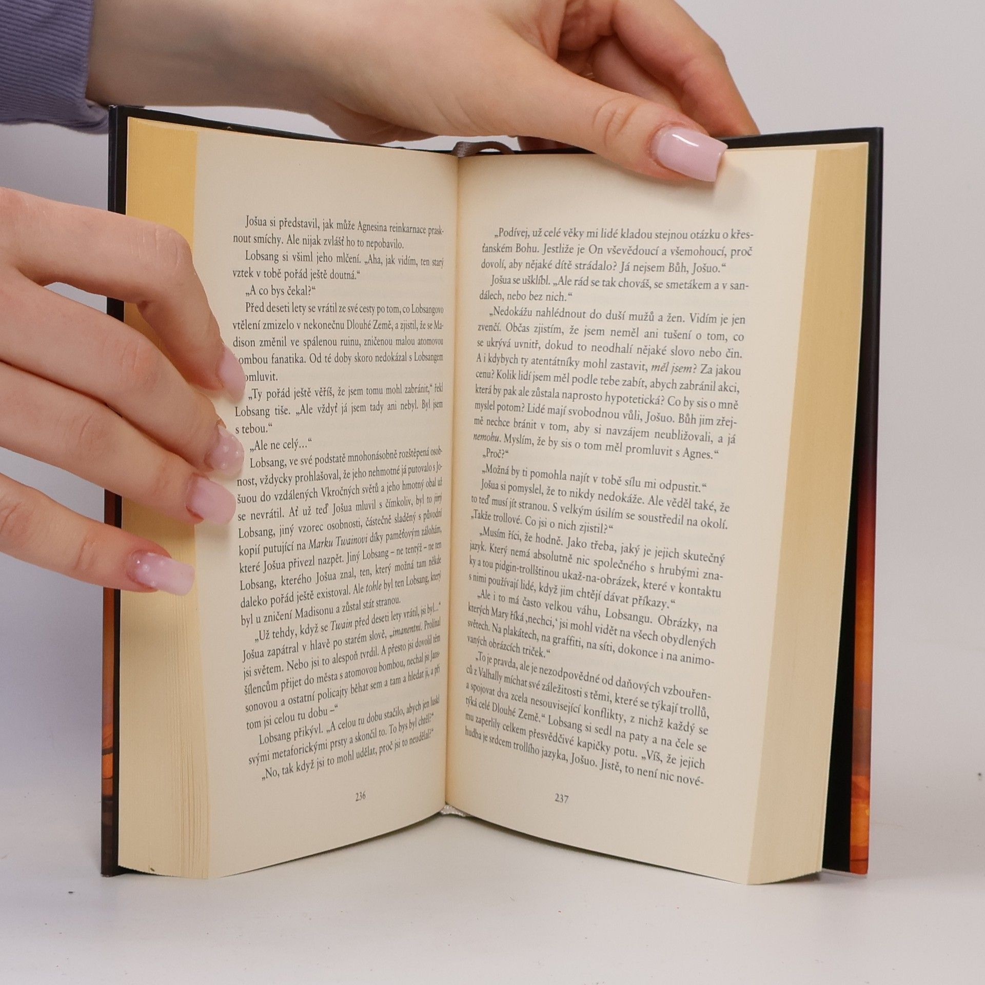 Terry Pratchett Dlouhá válka