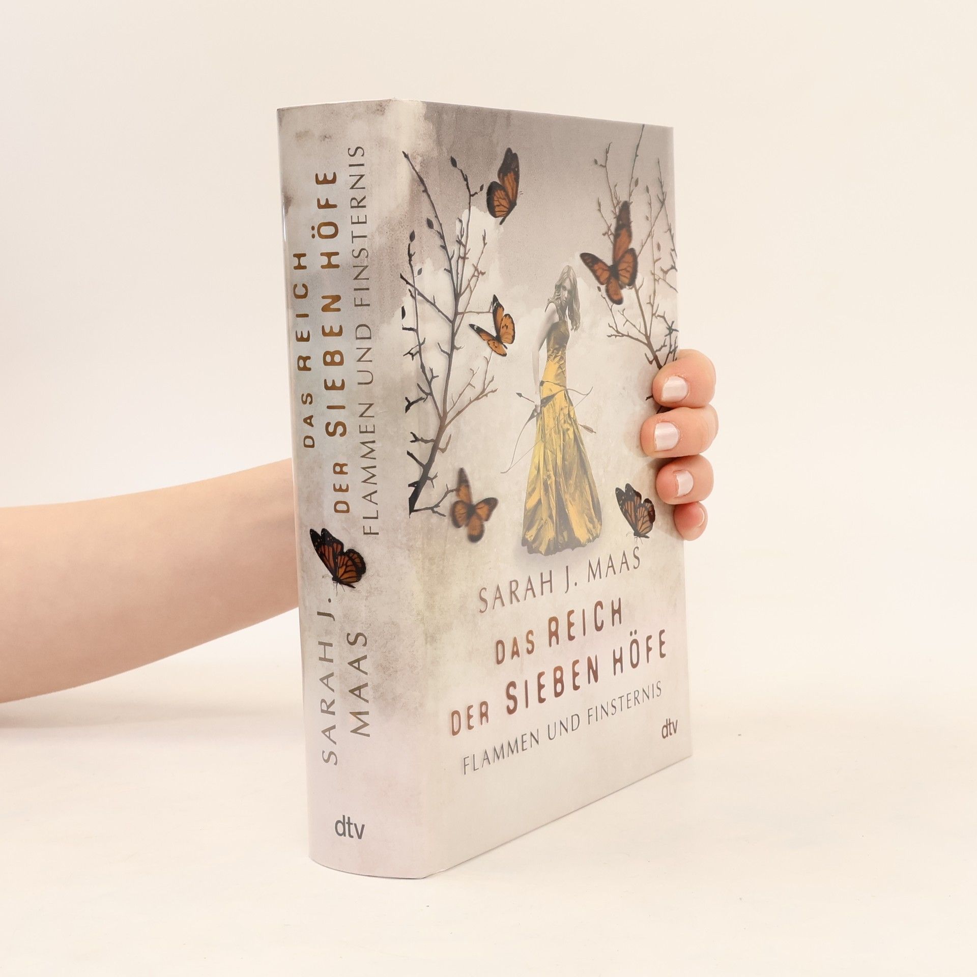 Sarah J. Maas Das Reich der sieben Höfe - Flammen und Finsternis