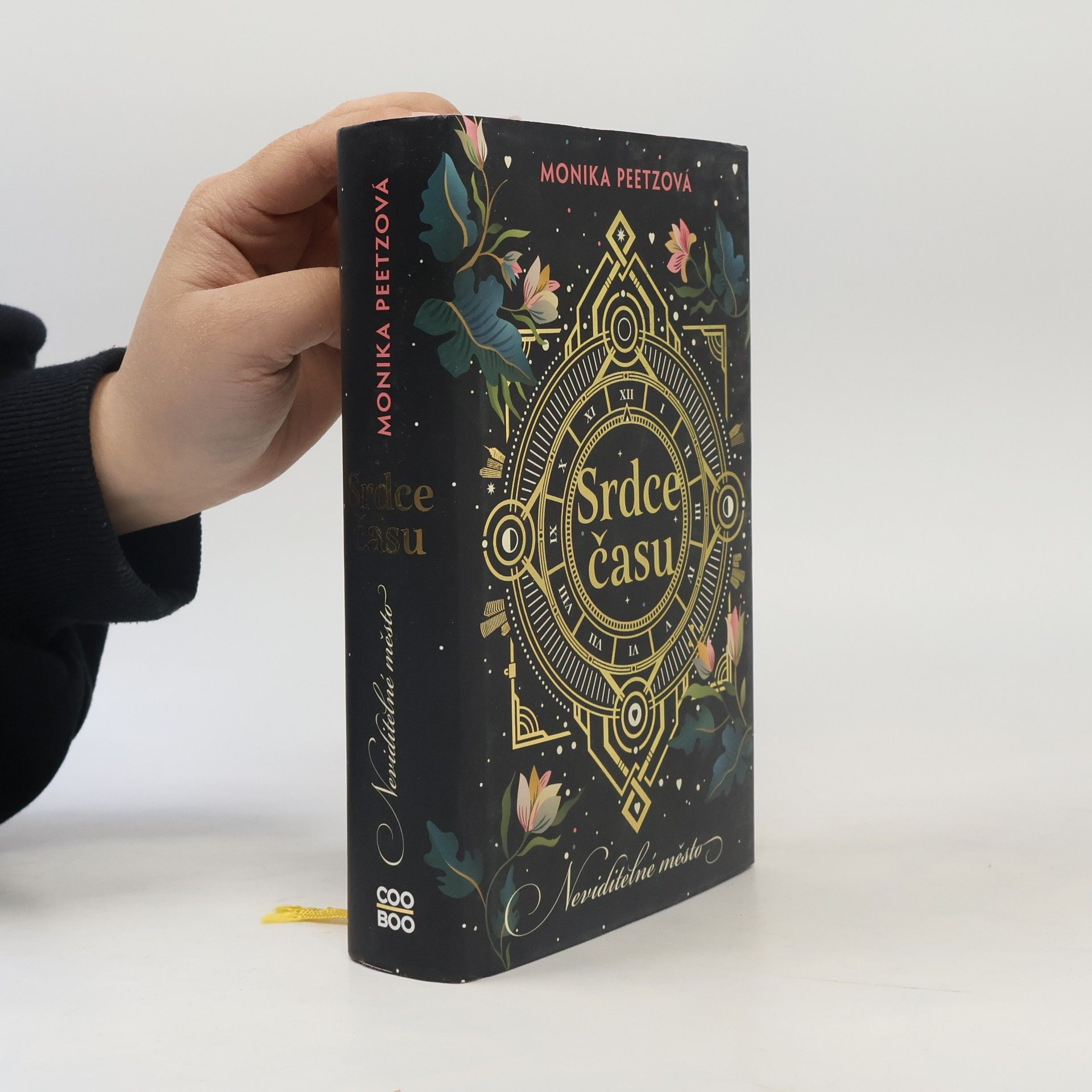 Monika Peetz Srdce času. Neviditelné město
