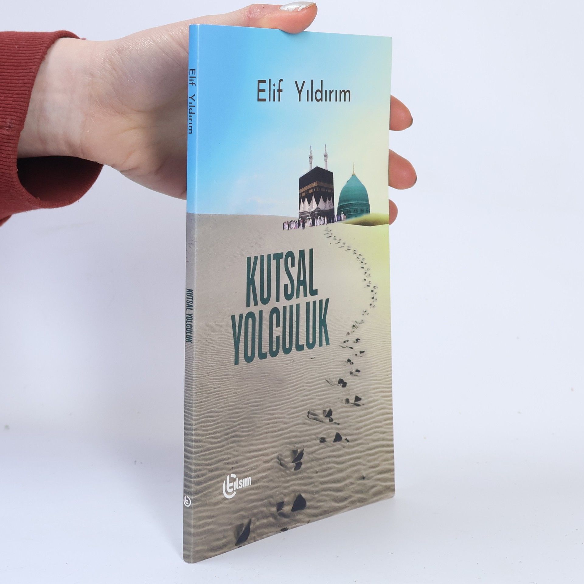 Elif Yıldırım Kutsal Yolculuk