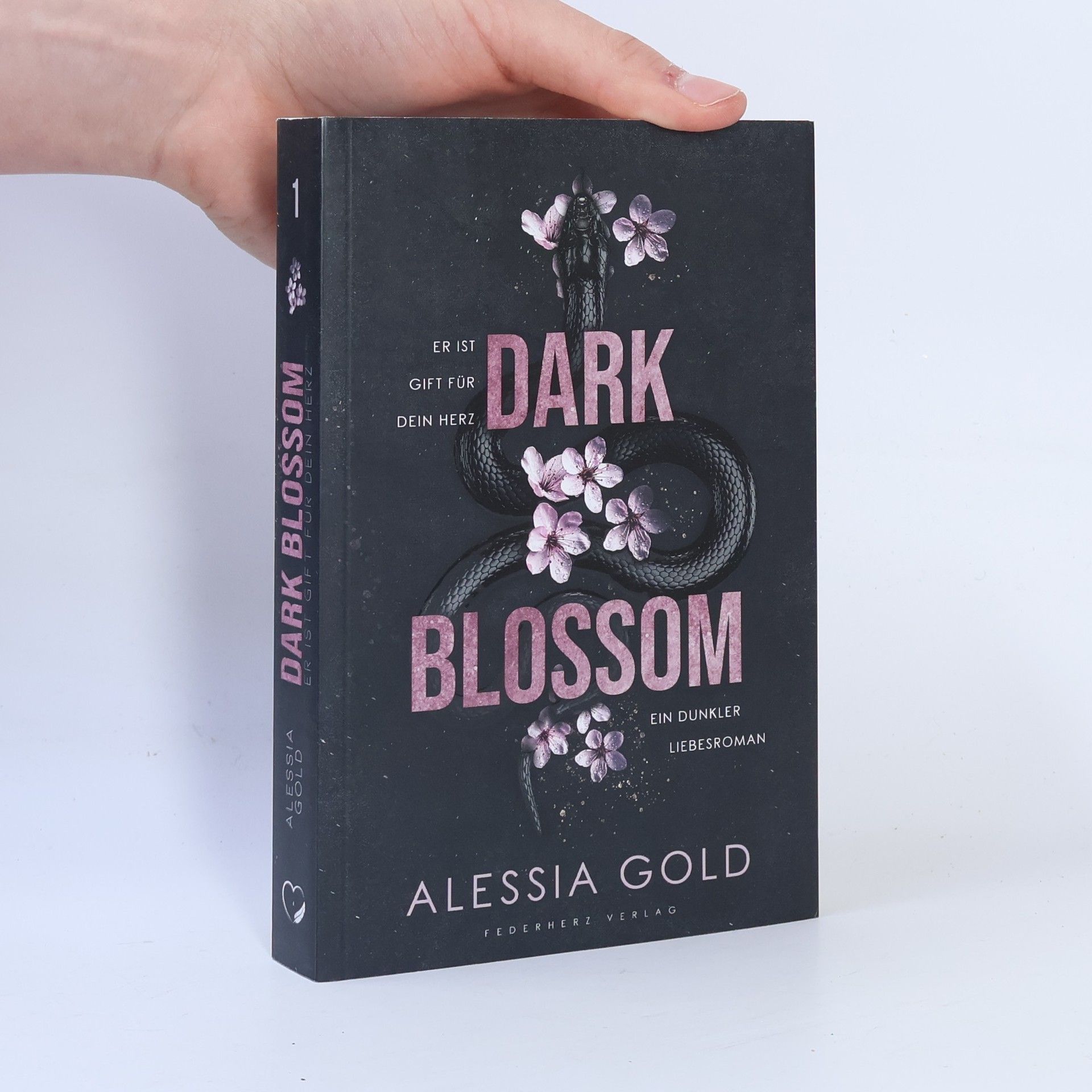 Alessia Gold Dark Blossom
